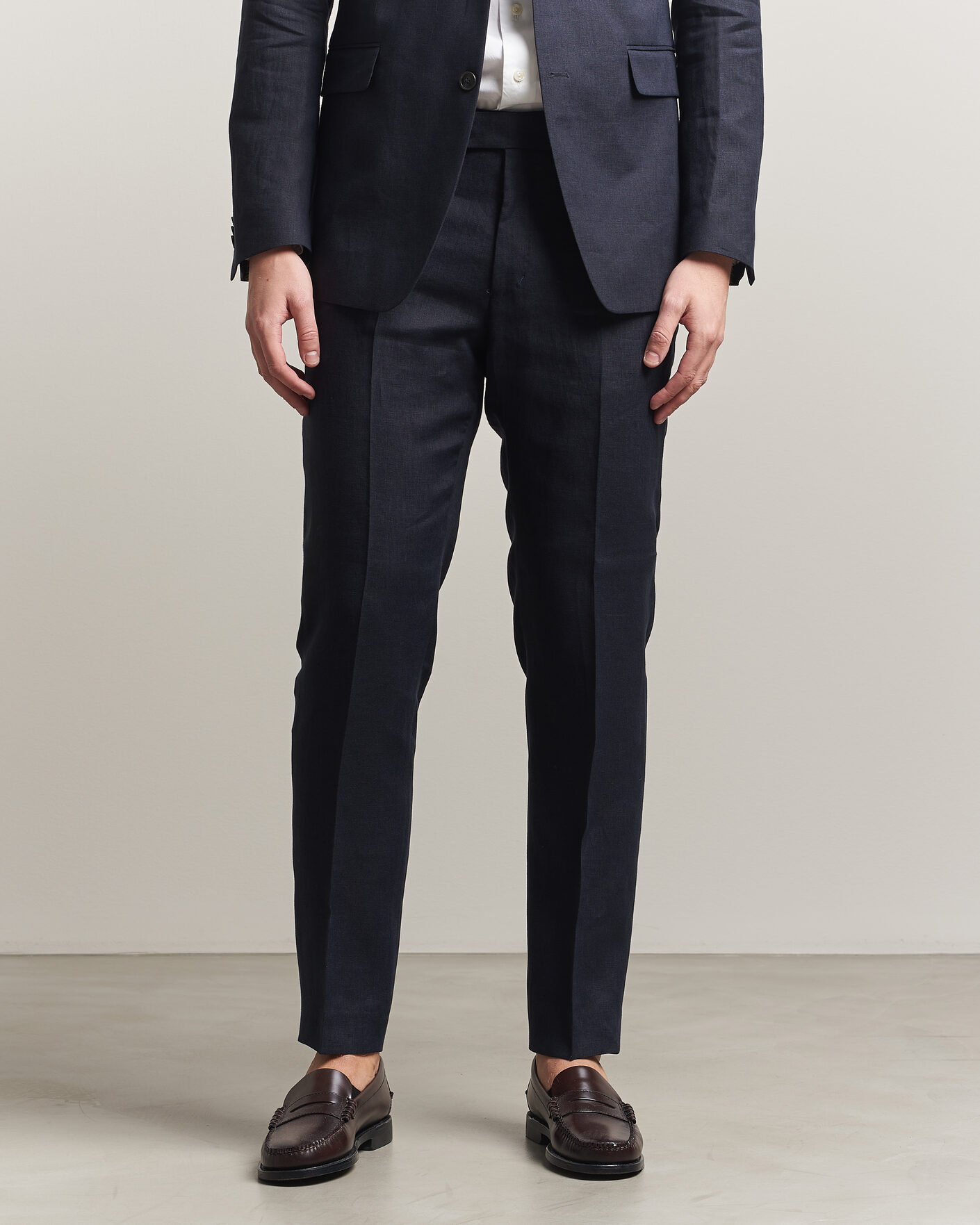 Hombres | Pantalones | Tiger of Sweden | Tenuta Linen Suit Trousers Midnight Blue