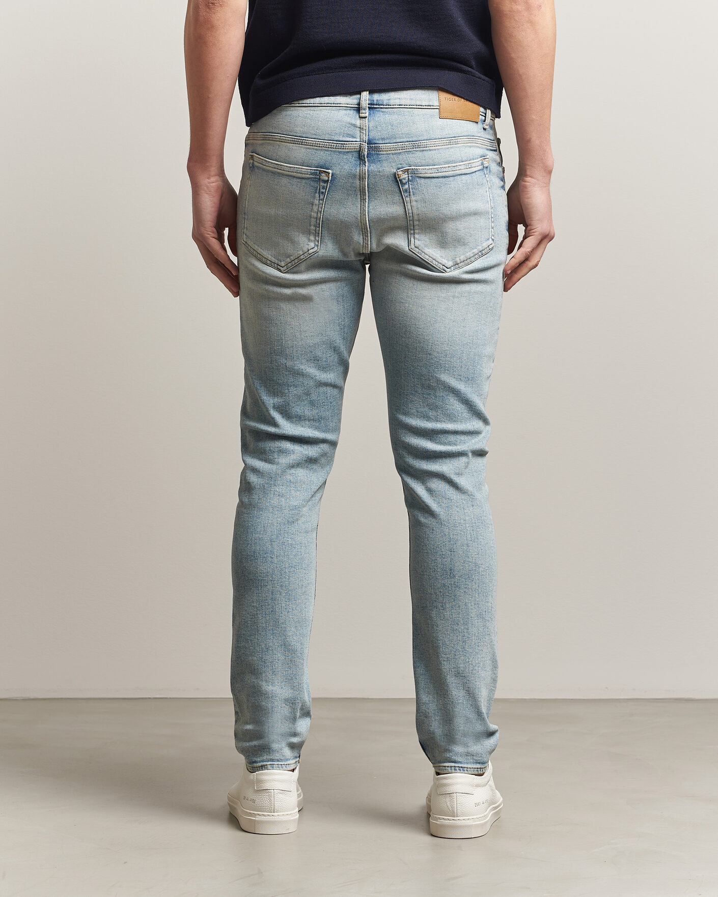 Hombres | Pantalones | Tiger of Sweden | Evolve Jeans Light Blue