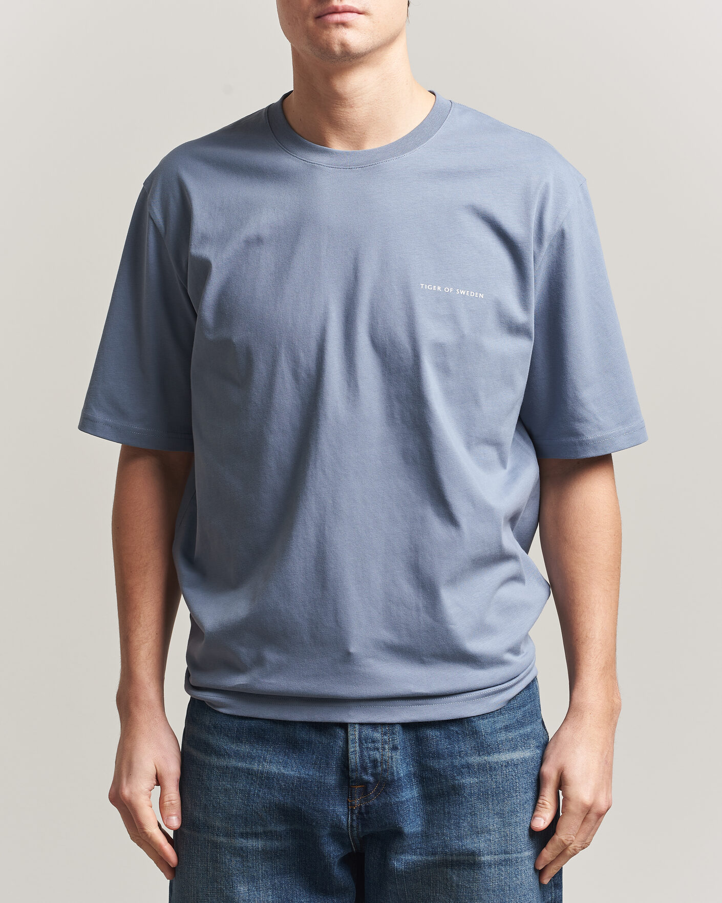 Hombres | Camisetas | Tiger of Sweden | Pro Logo Crew Neck T-Shirt Dull Blue