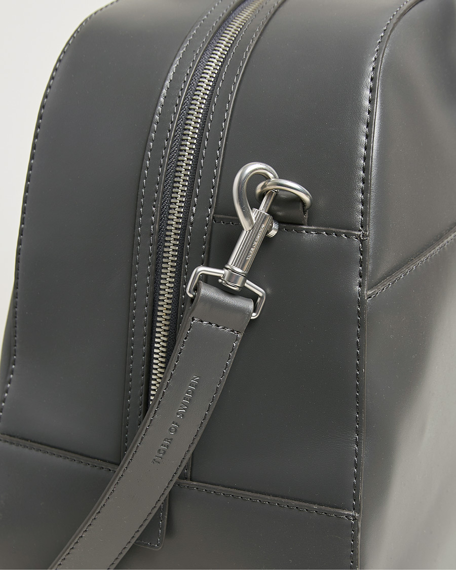 Hombres | Bolsos | Tiger of Sweden | Navisa Smooth Leather Weekendbag Jet Grey