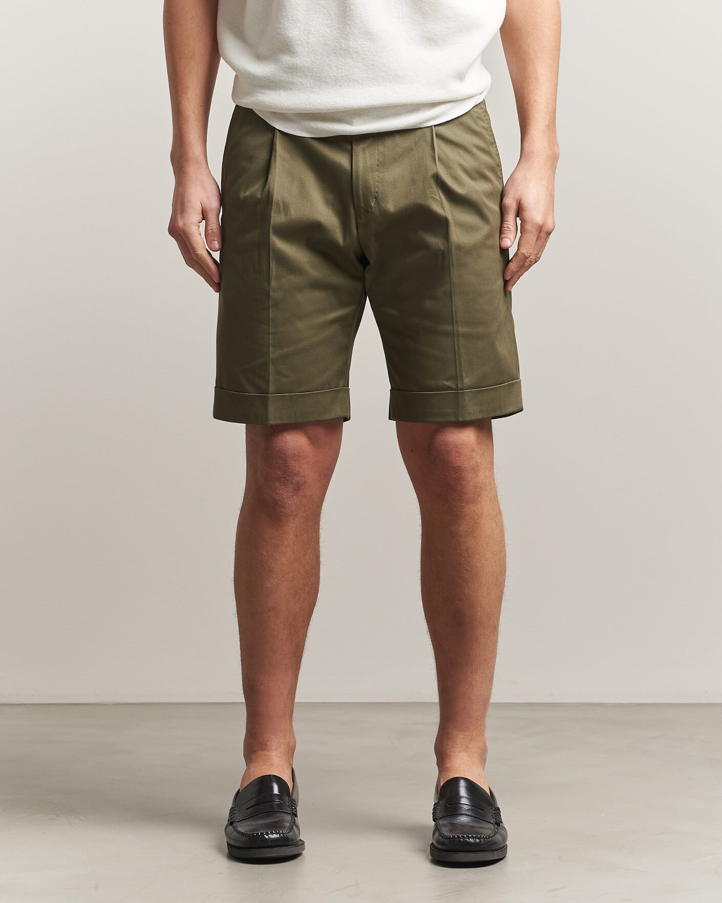 Hombres | Pantalones cortos | Tiger of Sweden | Tenut Cotton Chino Shorts Kalamata Green