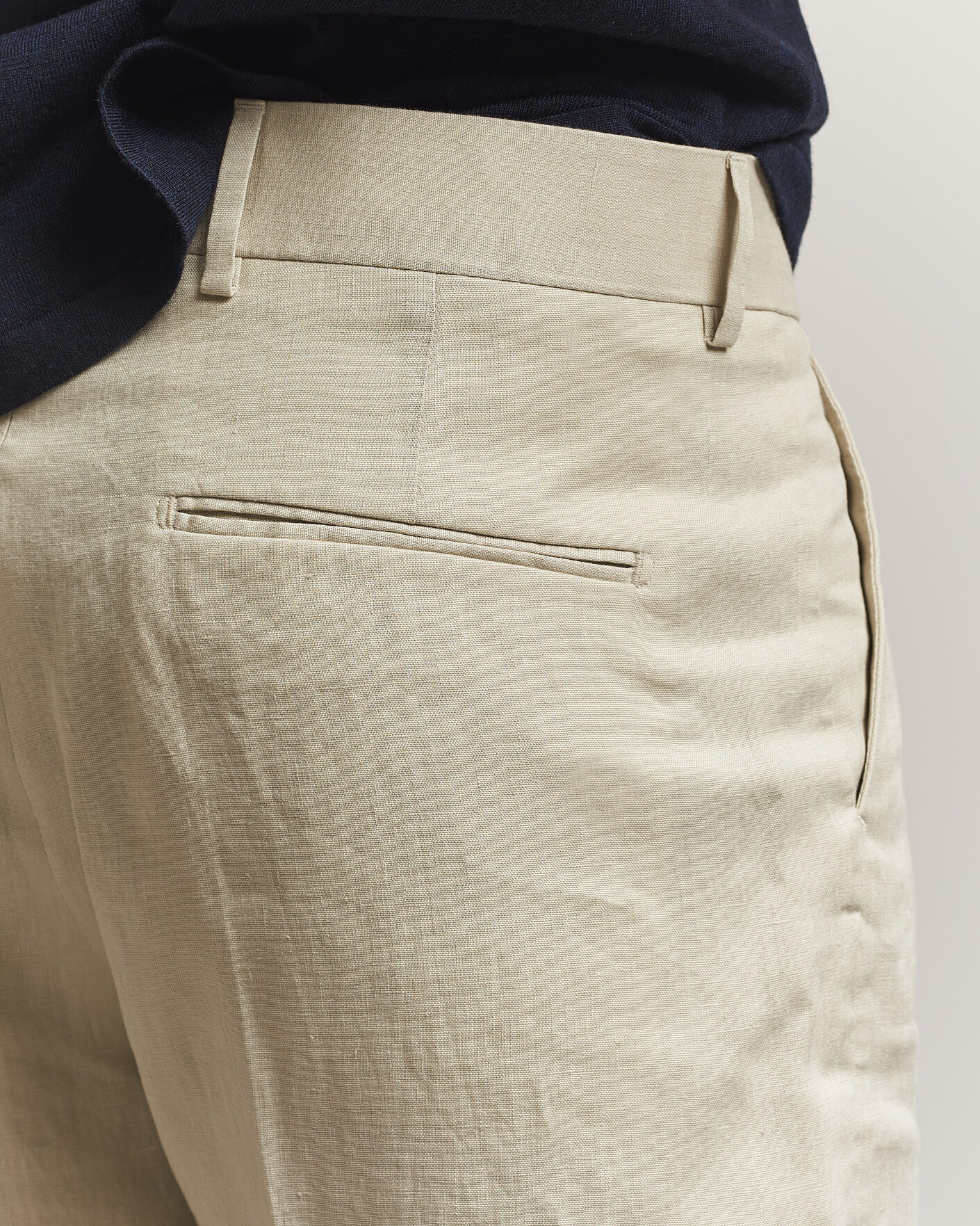 Hombres | Pantalones cortos | Tiger of Sweden | Troy Pleated Linen Shorts Cream Sand