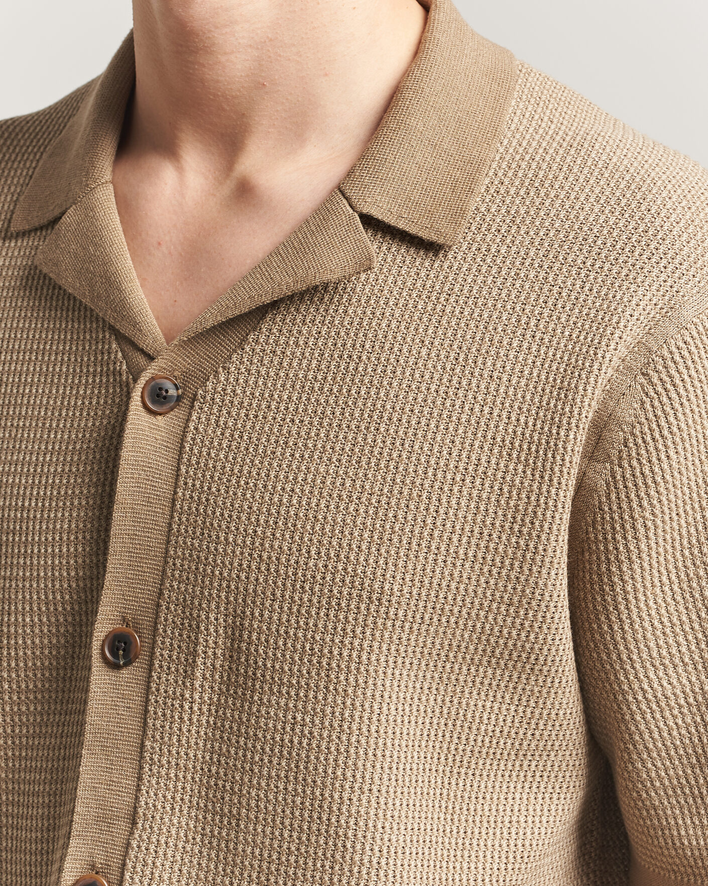 Hombres | Camisas | Tiger of Sweden | River Knitted Short Sleeve Shirt Umber Brown