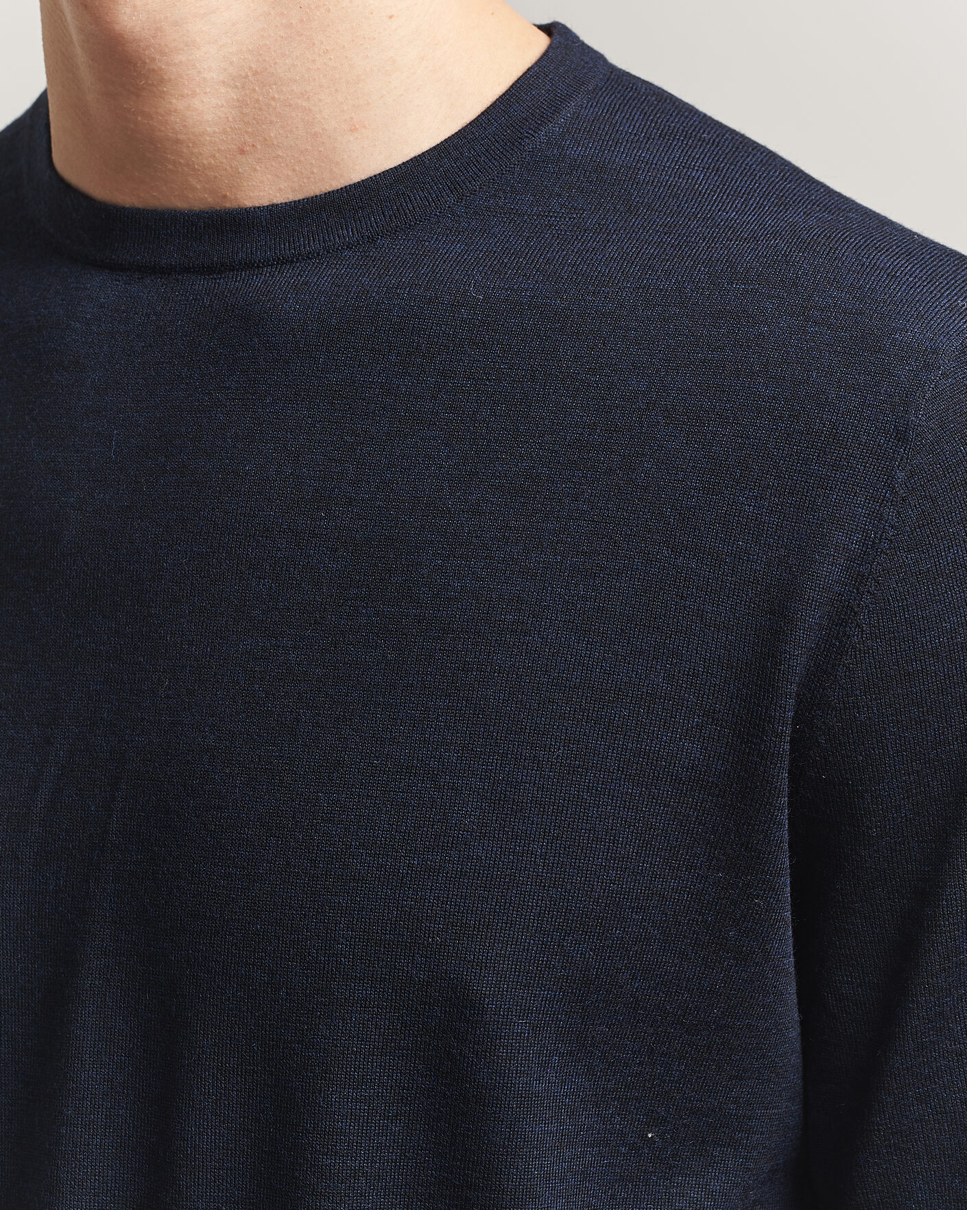 Hombres | Camisetas | Tiger of Sweden | Connor Knitted Crew Neck T-Shirt Light Ink