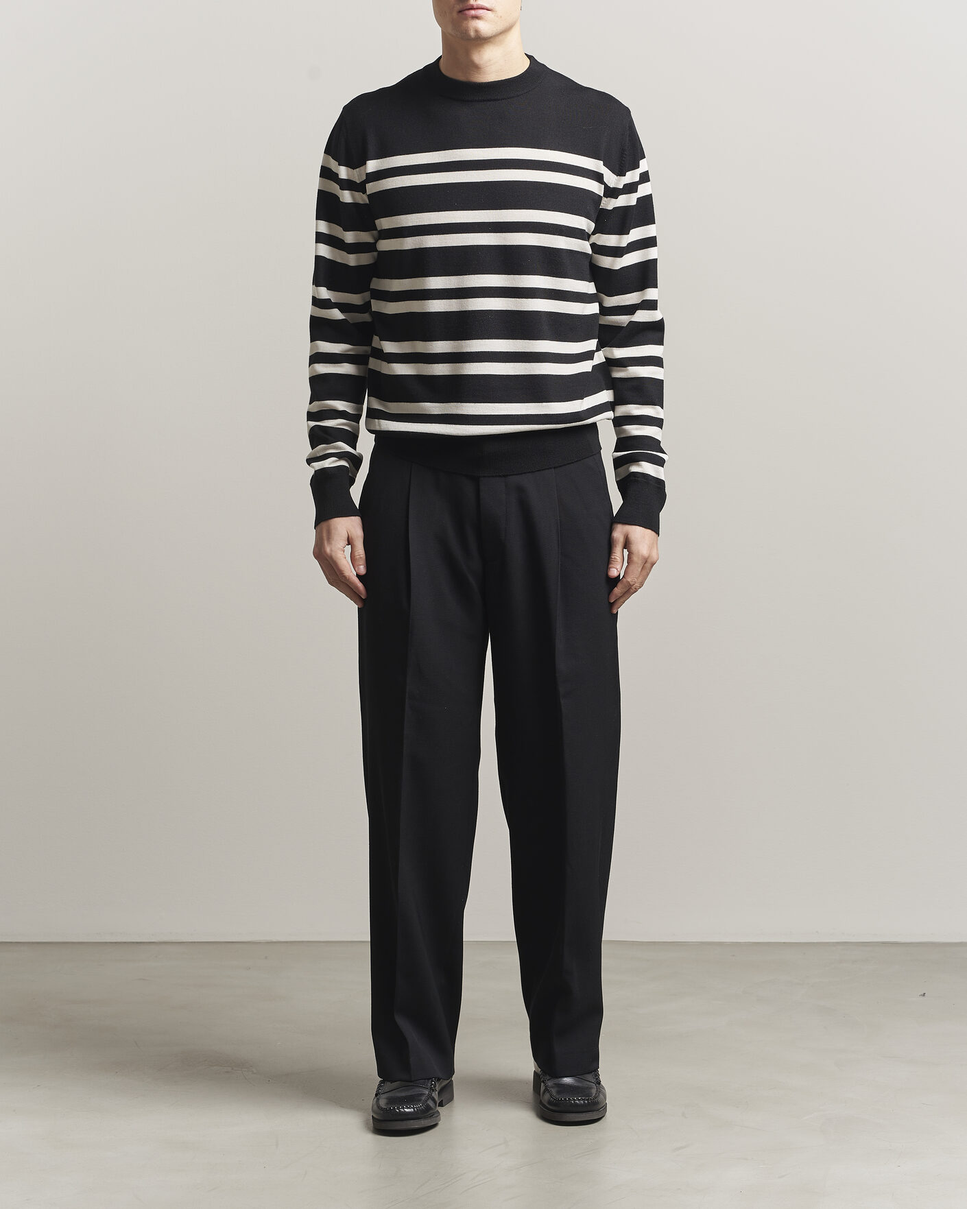 Hombres | Jerséis y prendas de punto | Filippa K | Merino Knitted Striped Sweater Black/White