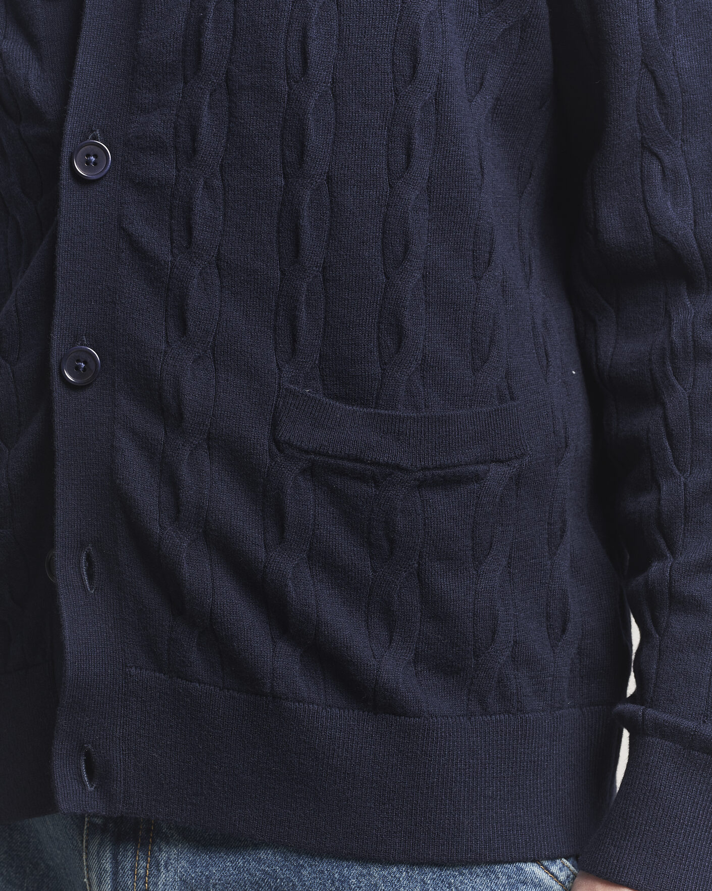 Hombres | Jerséis y prendas de punto | Filippa K | Cotton/Merino Cable Cardigan Navy