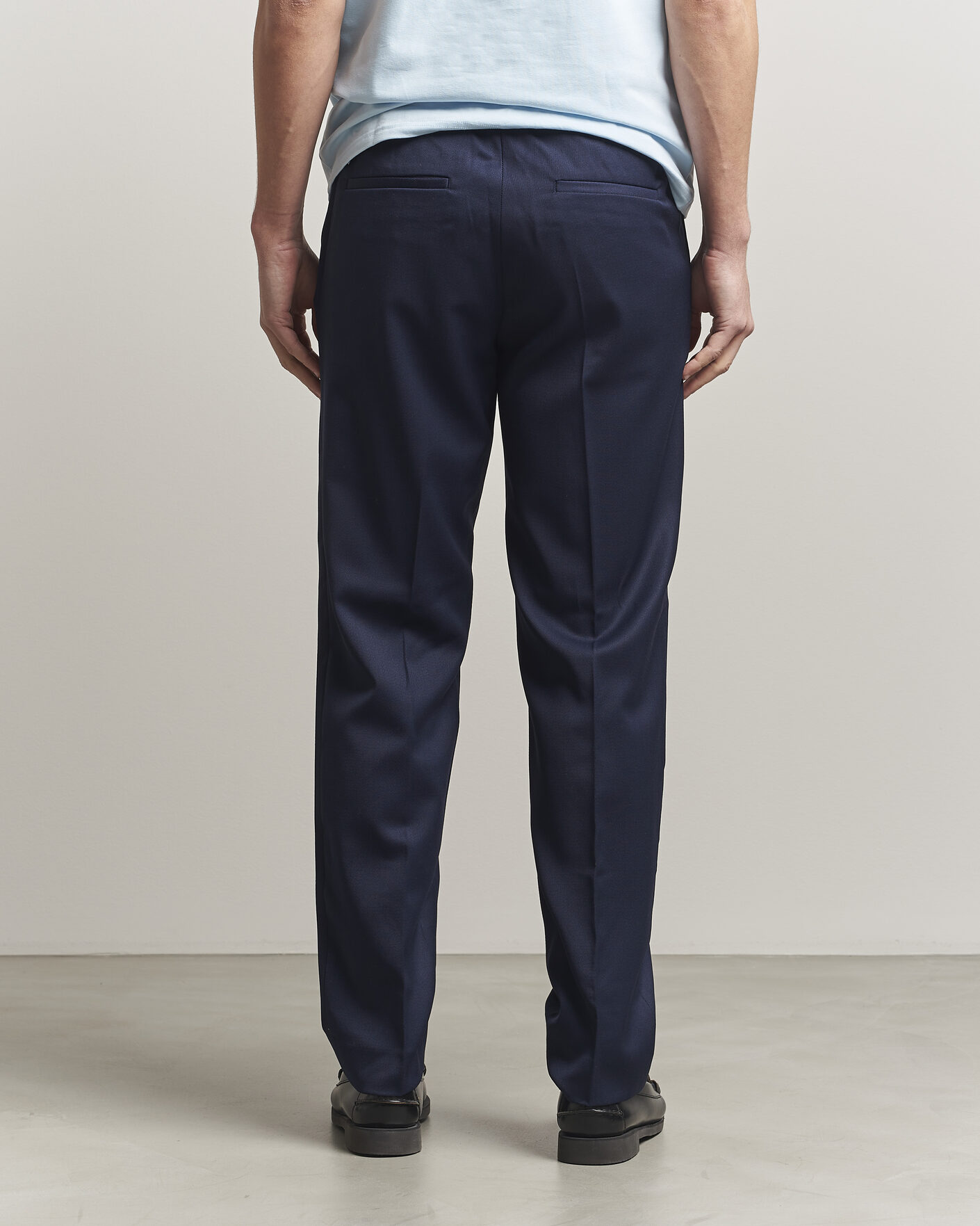 Hombres | Pantalones | Filippa K | Theo Relaxed Wool Trousers Ink Navy