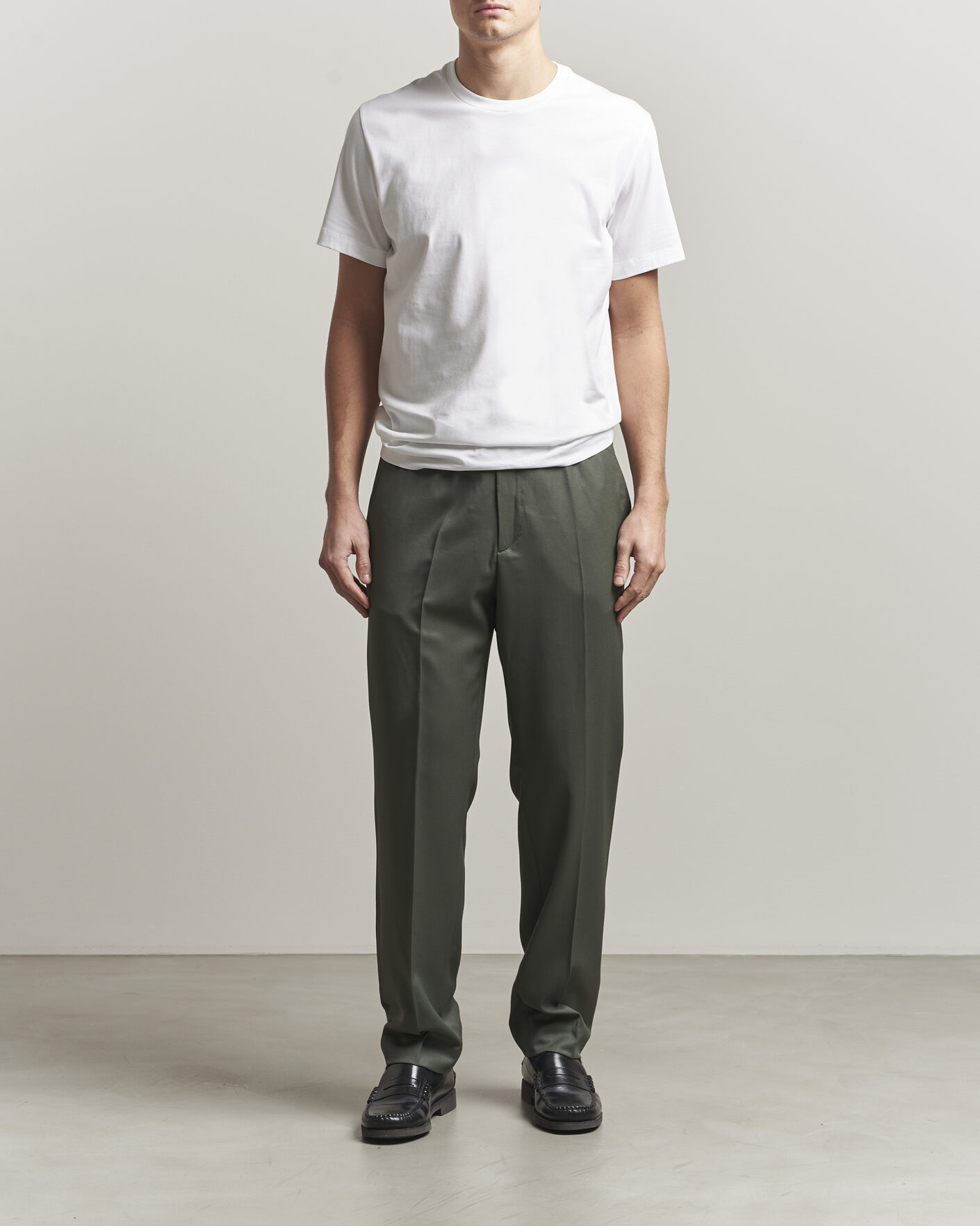 Hombres | Pantalones | Filippa K | Theo Relaxed Wool Trousers Grey Green