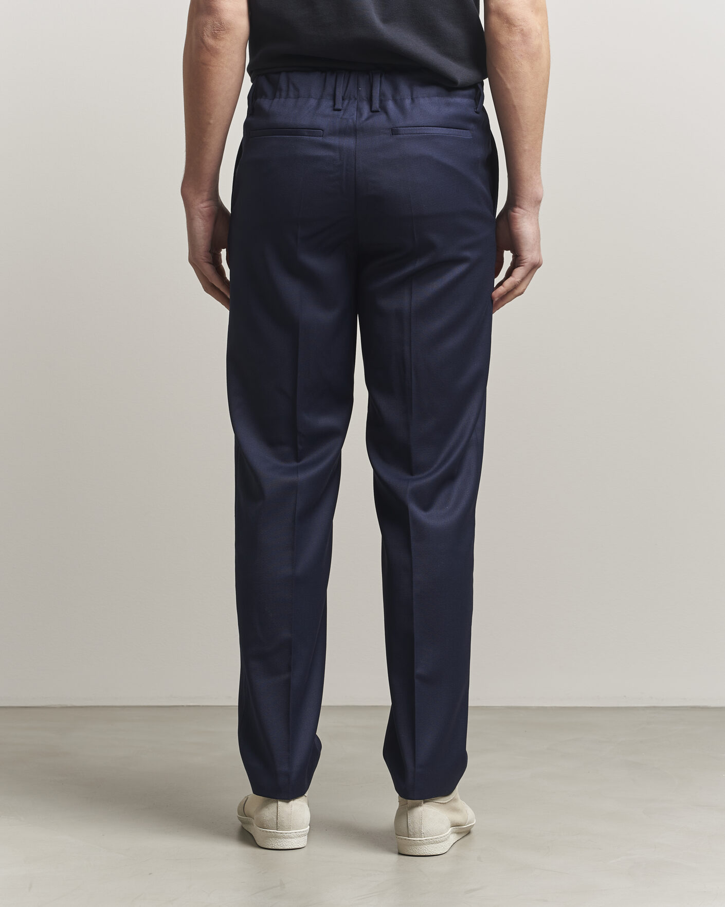 Hombres | Pantalones | Filippa K | Troy Tailored Drawstring Trousers Ink Navy