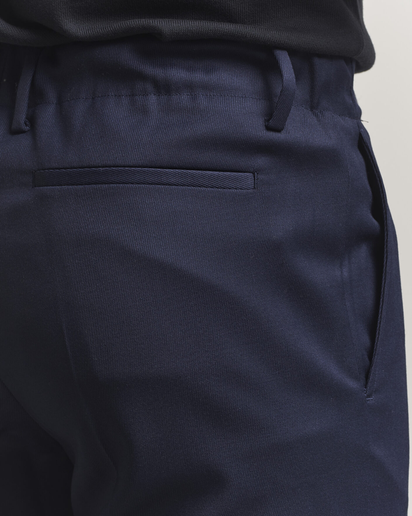 Hombres | Pantalones | Filippa K | Troy Tailored Drawstring Trousers Ink Navy