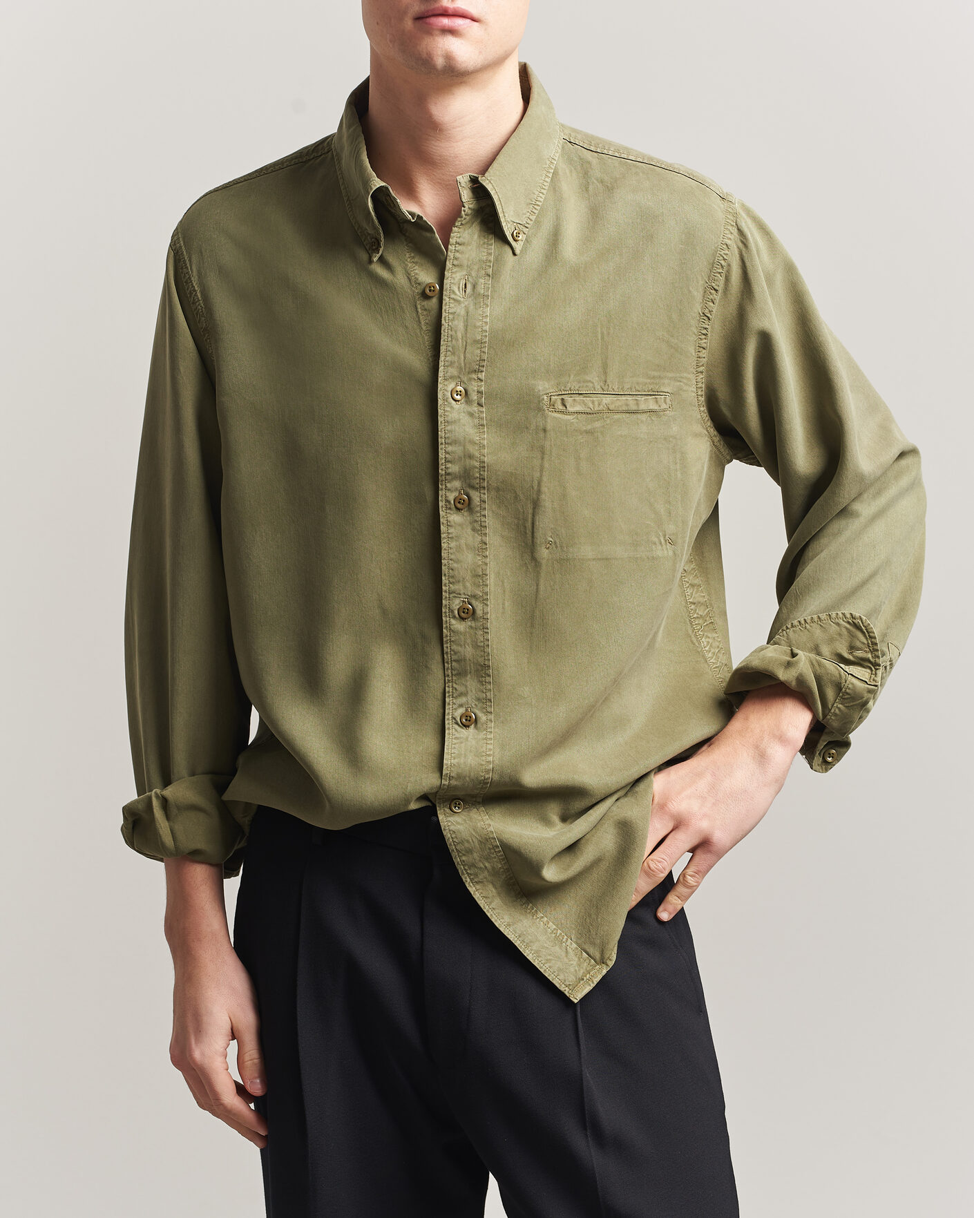 Hombres | Camisas | Filippa K | Zack Lyocell Shirt Laurel Green