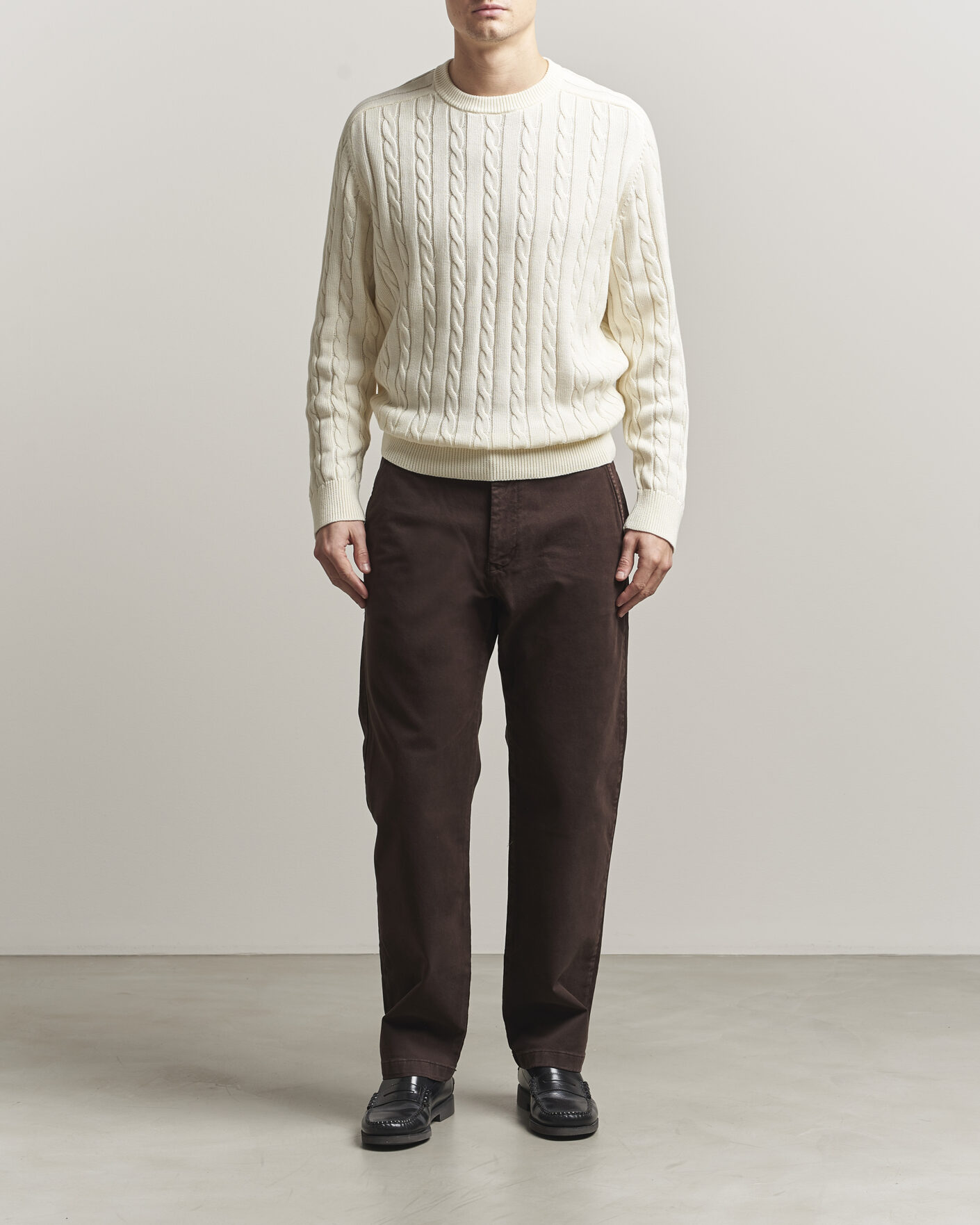Hombres | Jerséis y prendas de punto | Filippa K | Cotton Cable Crew Neck Sweater Calico White