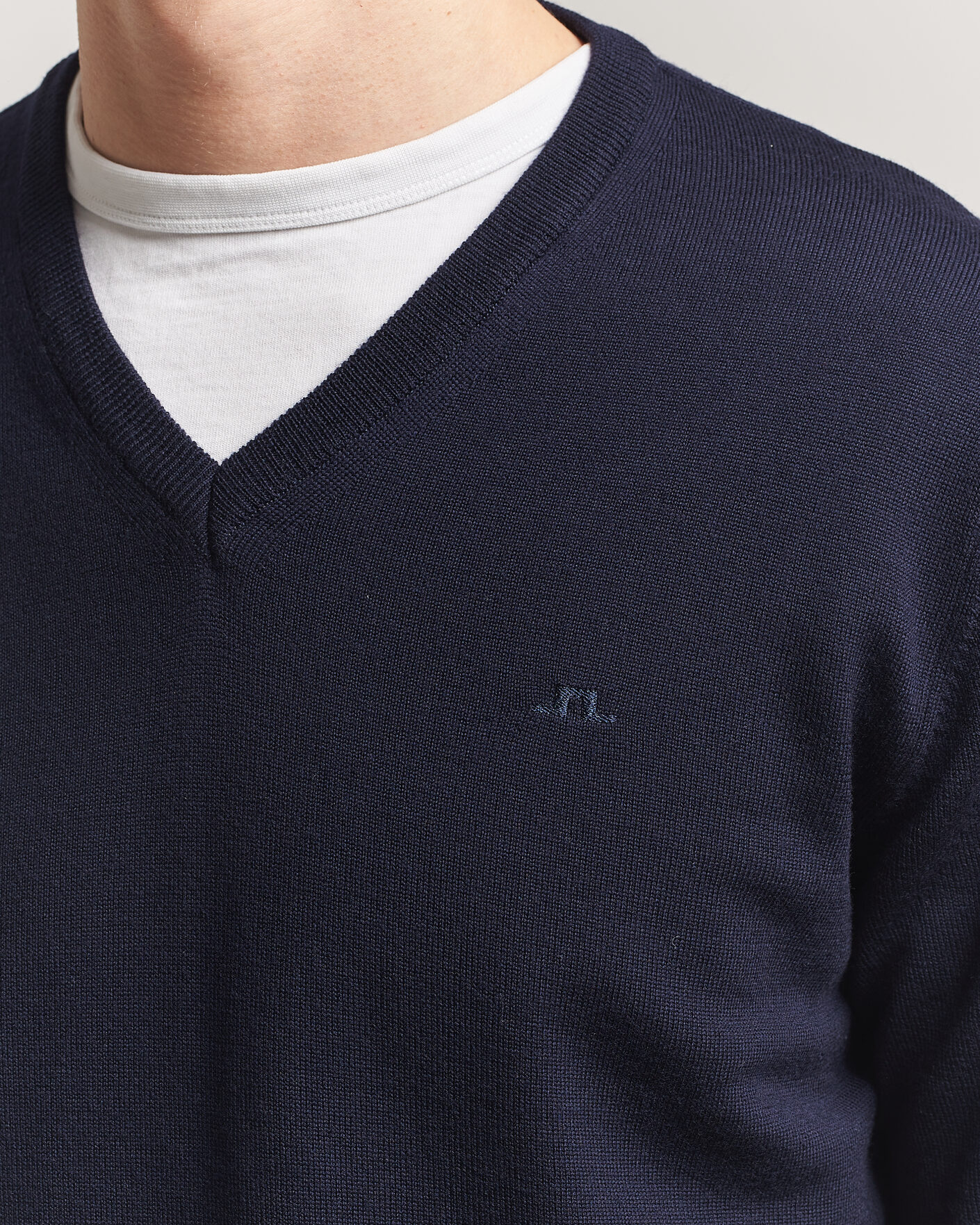 Hombres | Jerséis y prendas de punto | J.Lindeberg | Lymann Merino V-Neck Pullover JL Navy