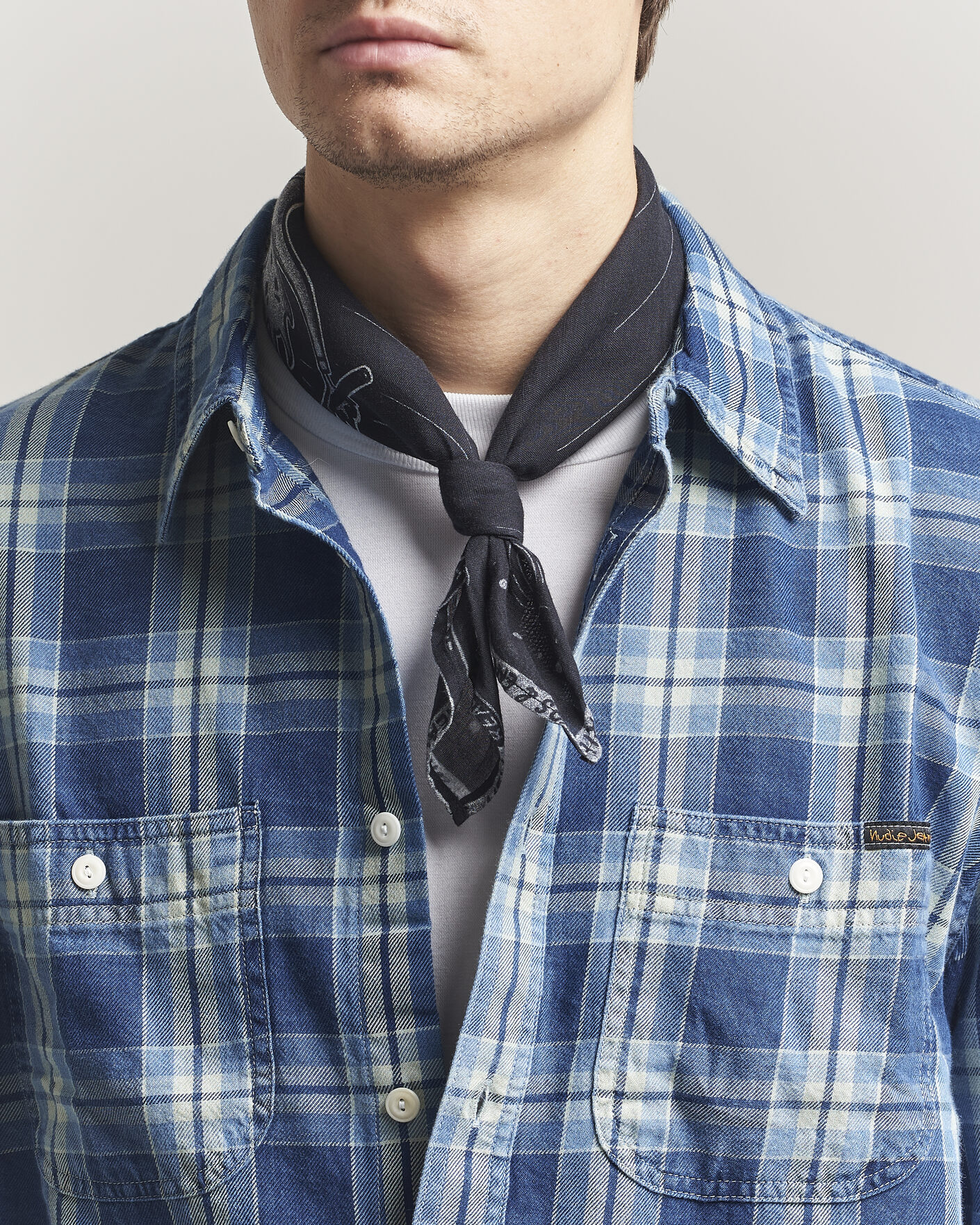 Hombres | Bufandas elegantes | Nudie Jeans | Ingrid Printed Bandana Black