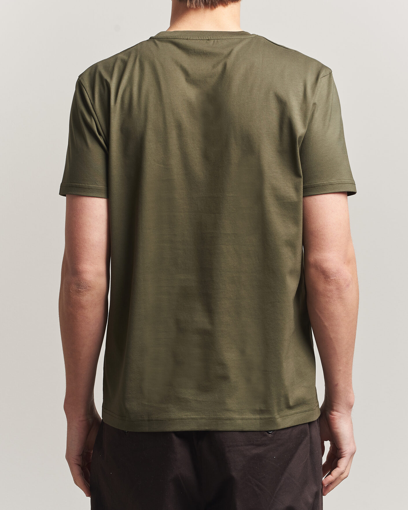 Hombres | Camisetas | Sunspel | Riviera Midweight T-Shirt Deep Olive