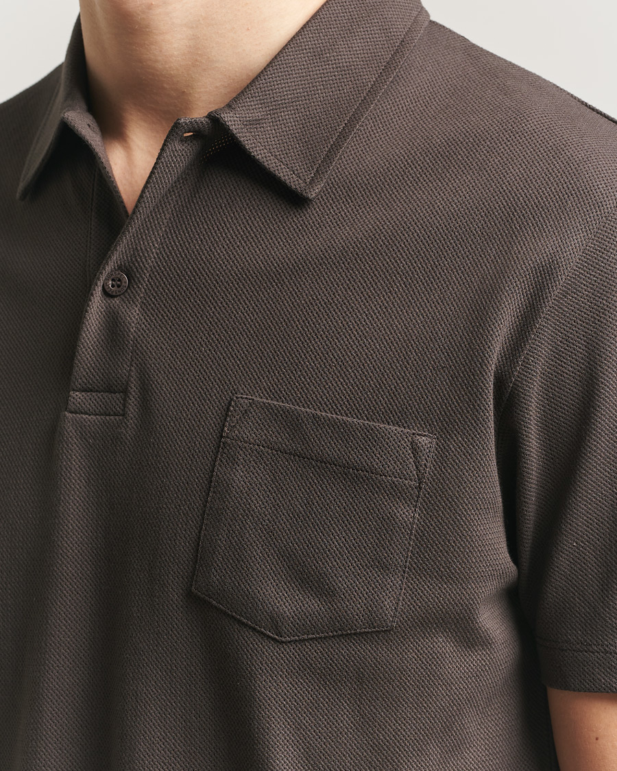 Hombres | Polos | Sunspel | Riviera Polo Shirt Dark Chocolate