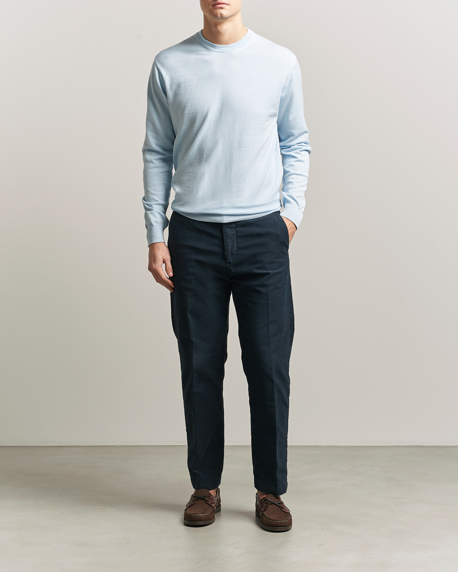 Hombres | Jerséis y prendas de punto | Sunspel | Lightweight Knitted Cotton Crew Pastel Blue