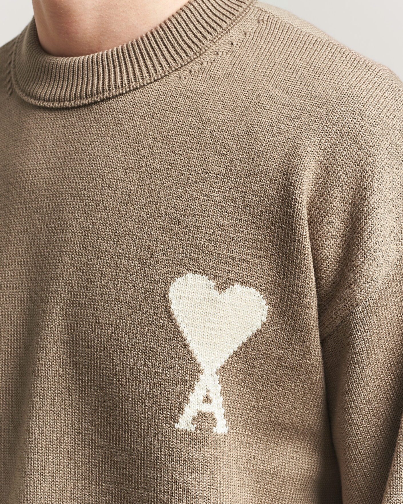 Hombres | Jerséis y prendas de punto | AMI | Big Heart Wool Sweater Beige