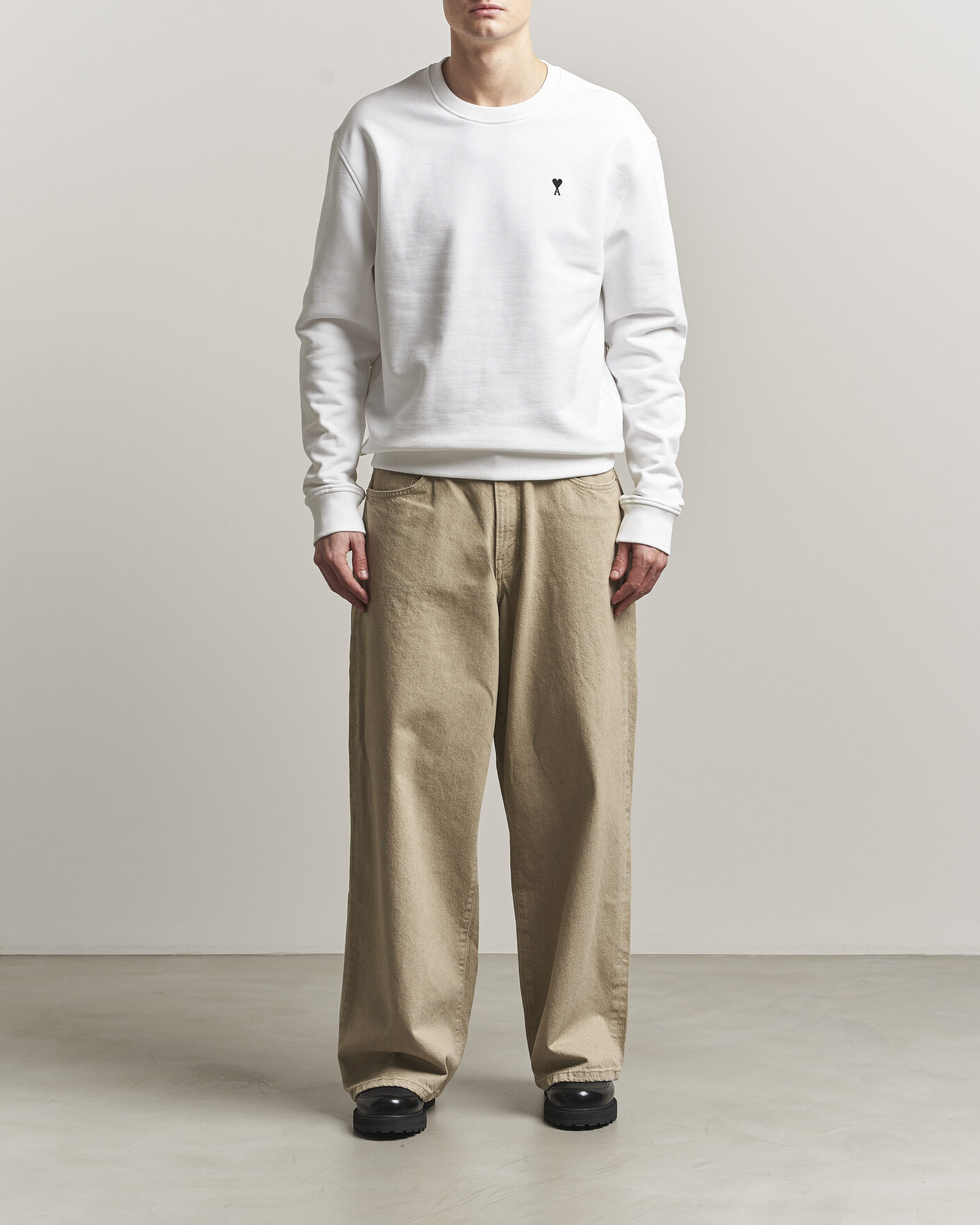 Hombres | Jerséis y prendas de punto | AMI | Contrast Heart Logo Sweatshirt White