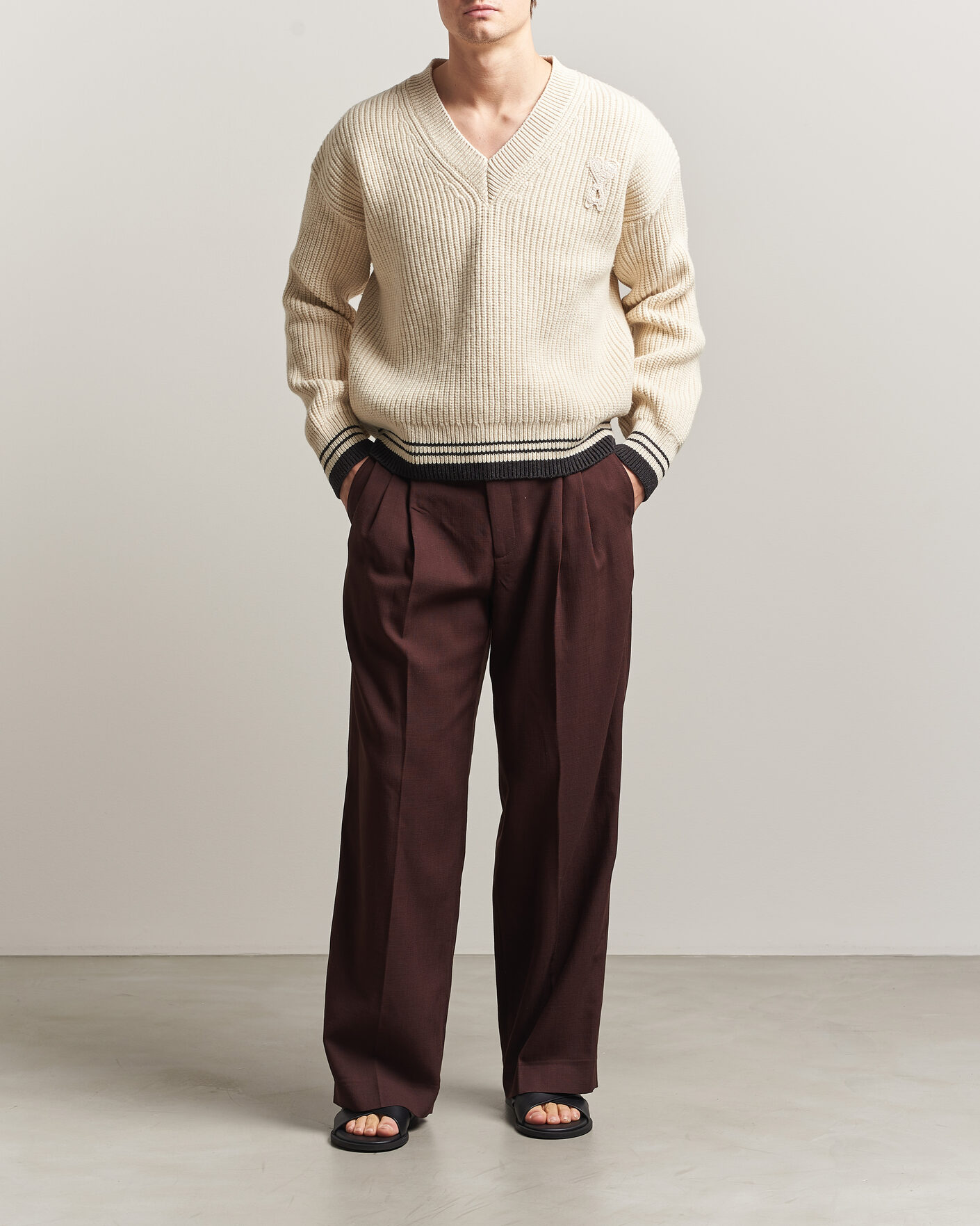 Hombres | Jerséis y prendas de punto | AMI | Wool/Cotton Ribbed V-Neck Creme