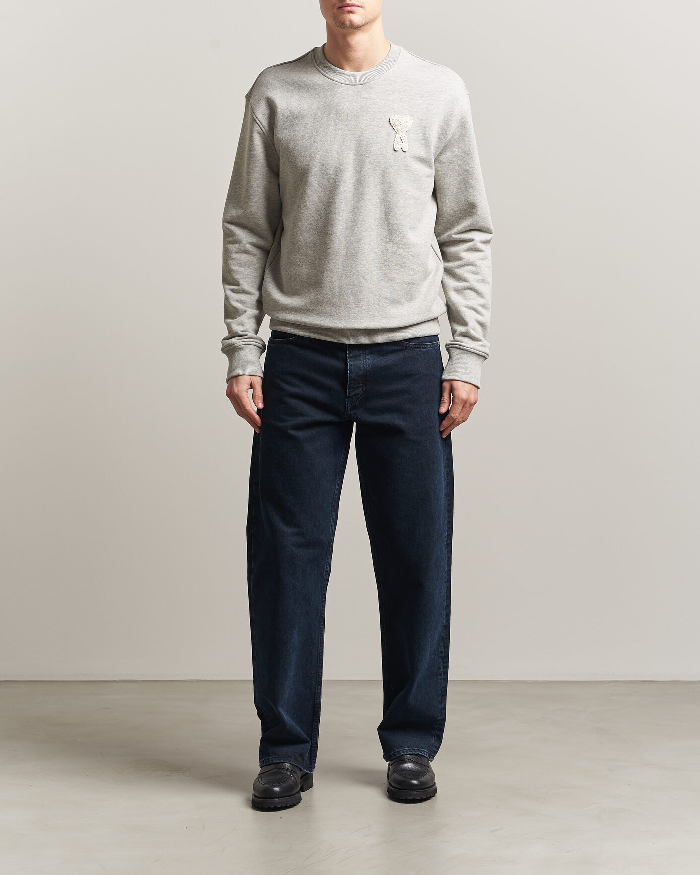 Hombres | Jerséis y prendas de punto | AMI | Knitted Heart Logo Sweatshirt Grey Melange