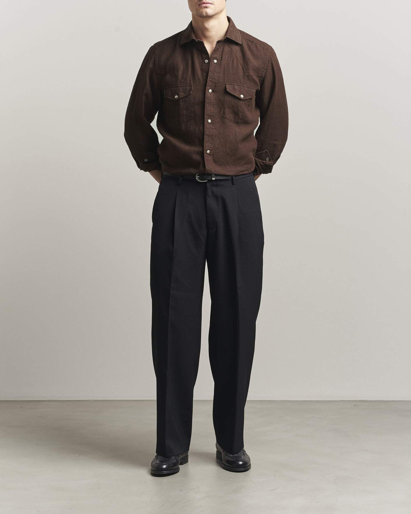 Hombres | Camisas | 100Hands | Two Pocket Western Linen Shirt Chocolate