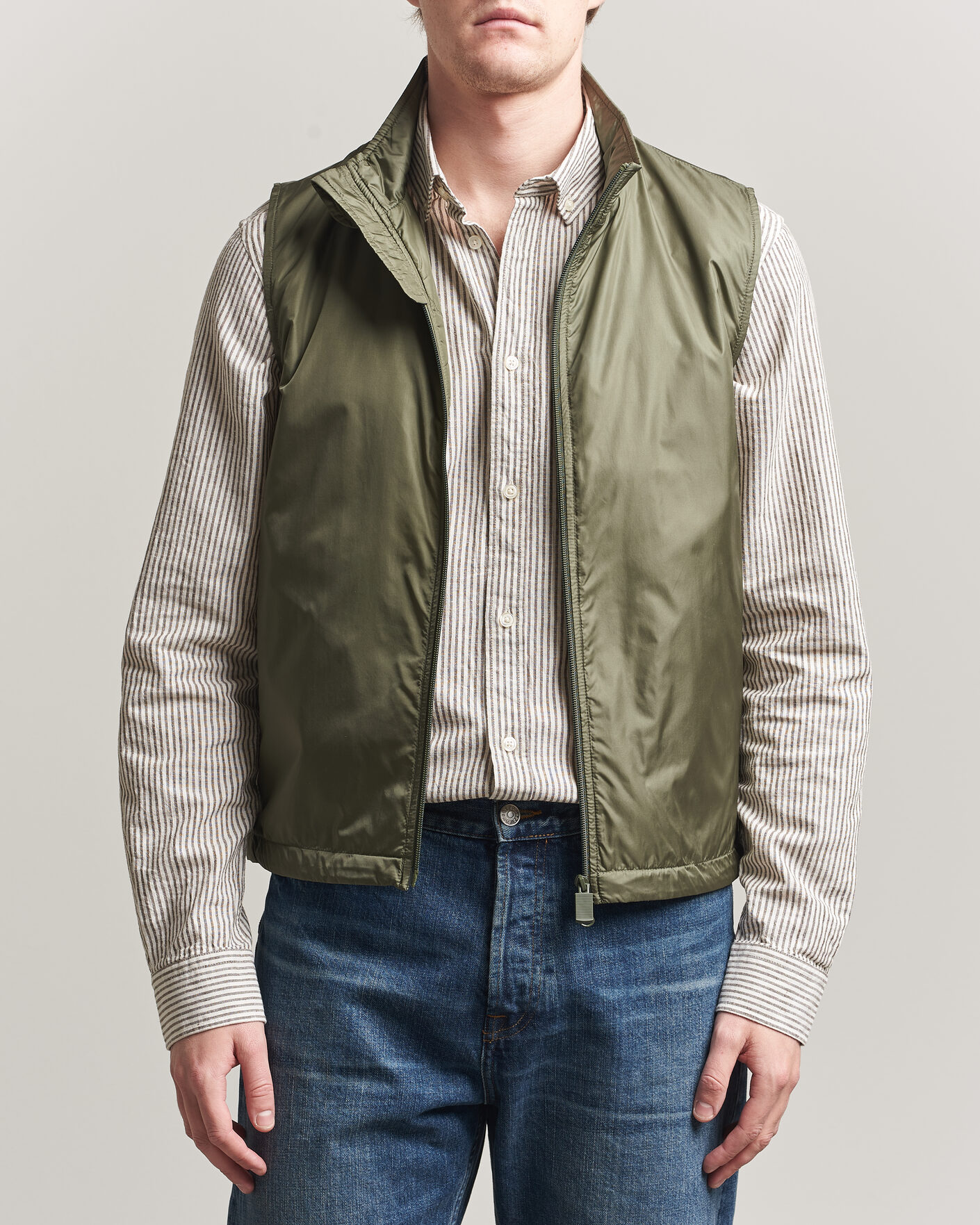 Hombres | Chalecos | Aspesi | Vernes Nylon Gilet Olive
