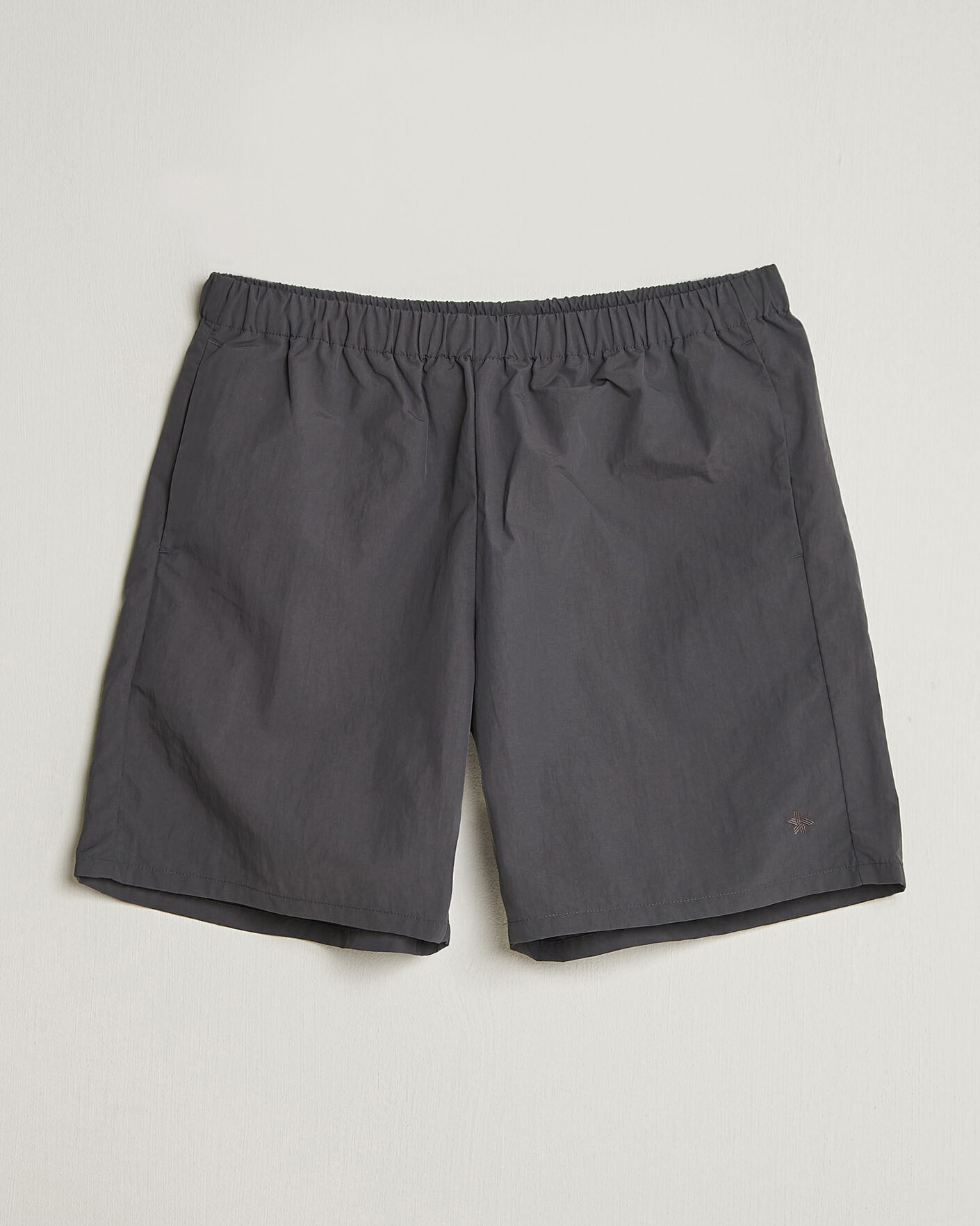 Hombres | Pantalones cortos | Goldwin | Nylon Shorts Deep Charcoal