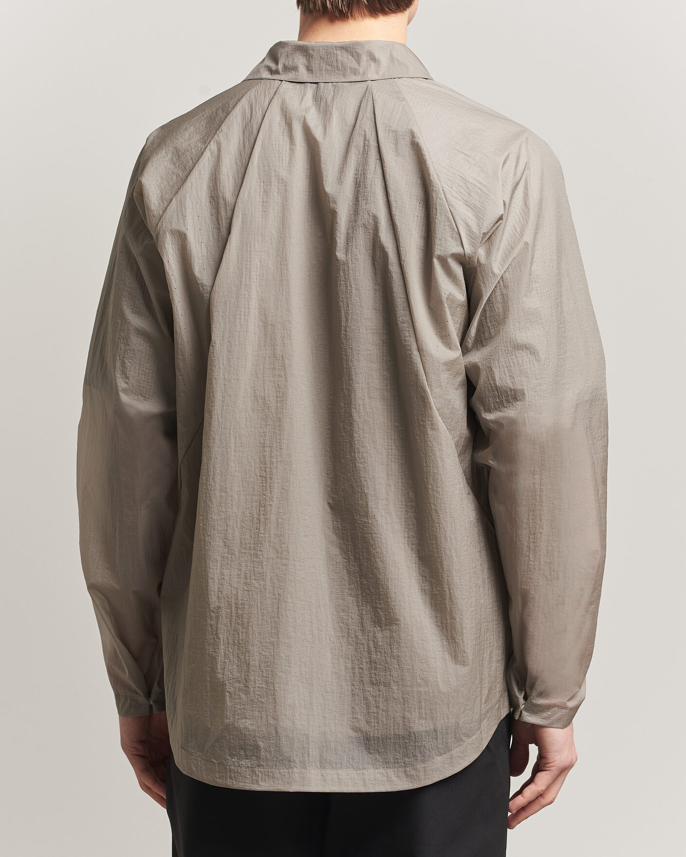 Hombres | Camisas | Goldwin | Nylon Wind Shirt Arid Beige