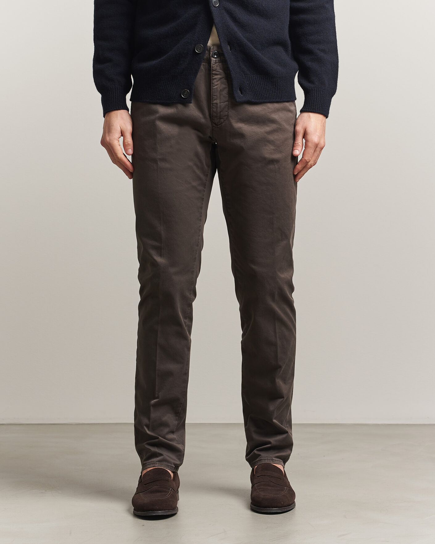 Hombres | Pantalones | Incotex | Slim Fit Garment Dyed Slacks Dark Brown