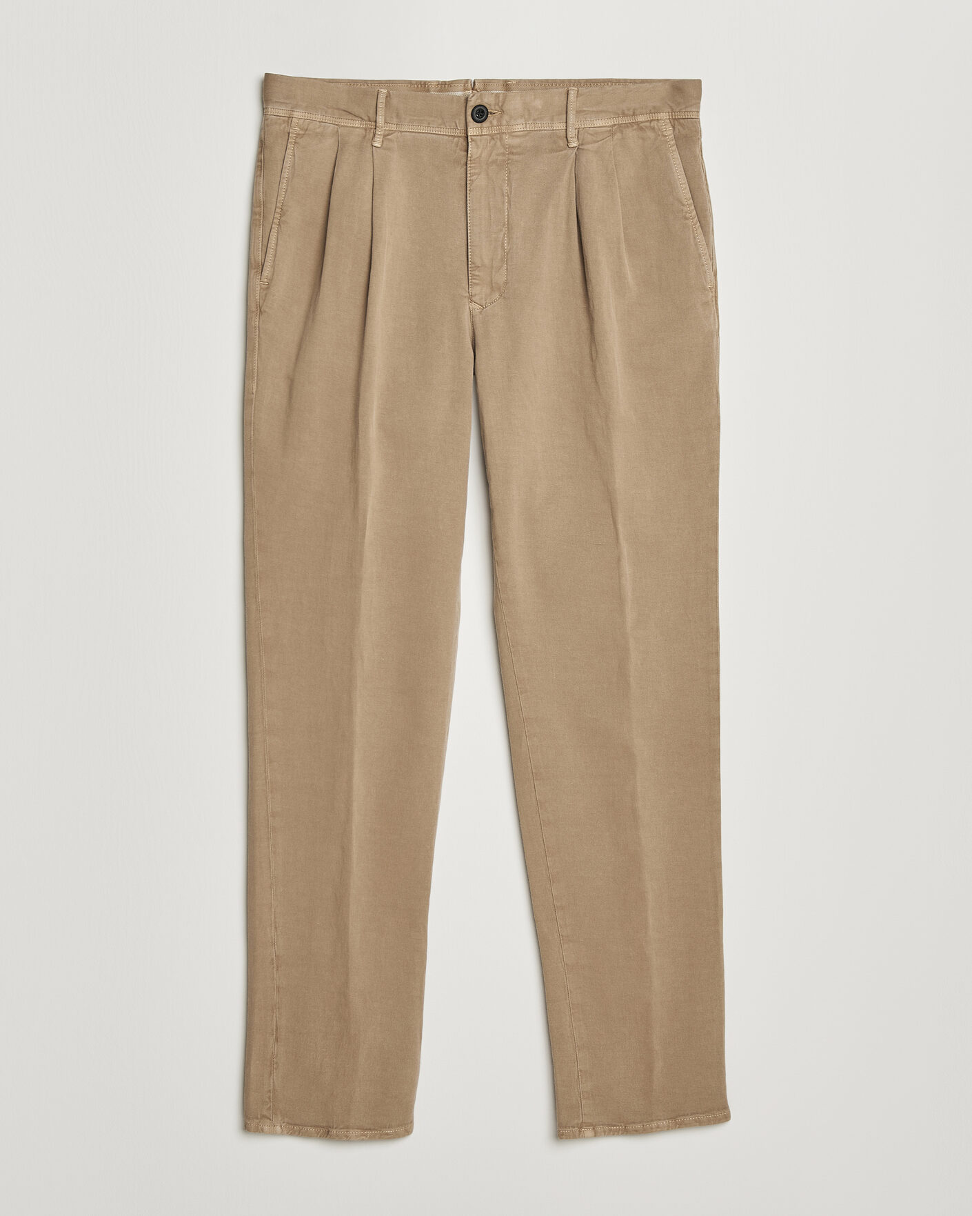 Hombres | Pantalones | Incotex | Tapered Fit Pleated Linen Slacks Brown