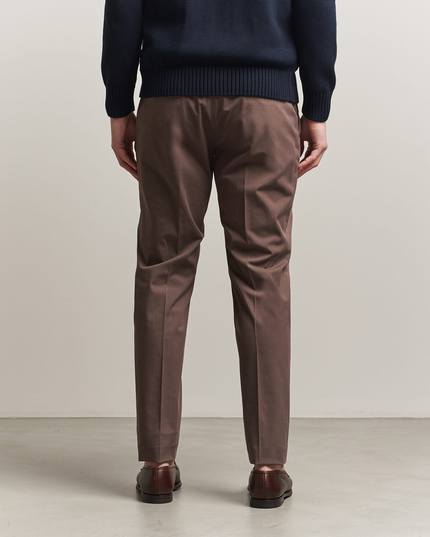 Hombres | Pantalones | Incotex | Slim Fit Comfort Chinos Dark Brown