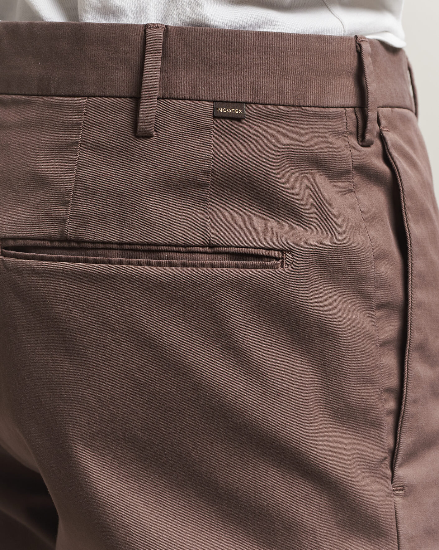 Hombres | Pantalones | Incotex | Slim Fit Comfort Chinos Dark Brown
