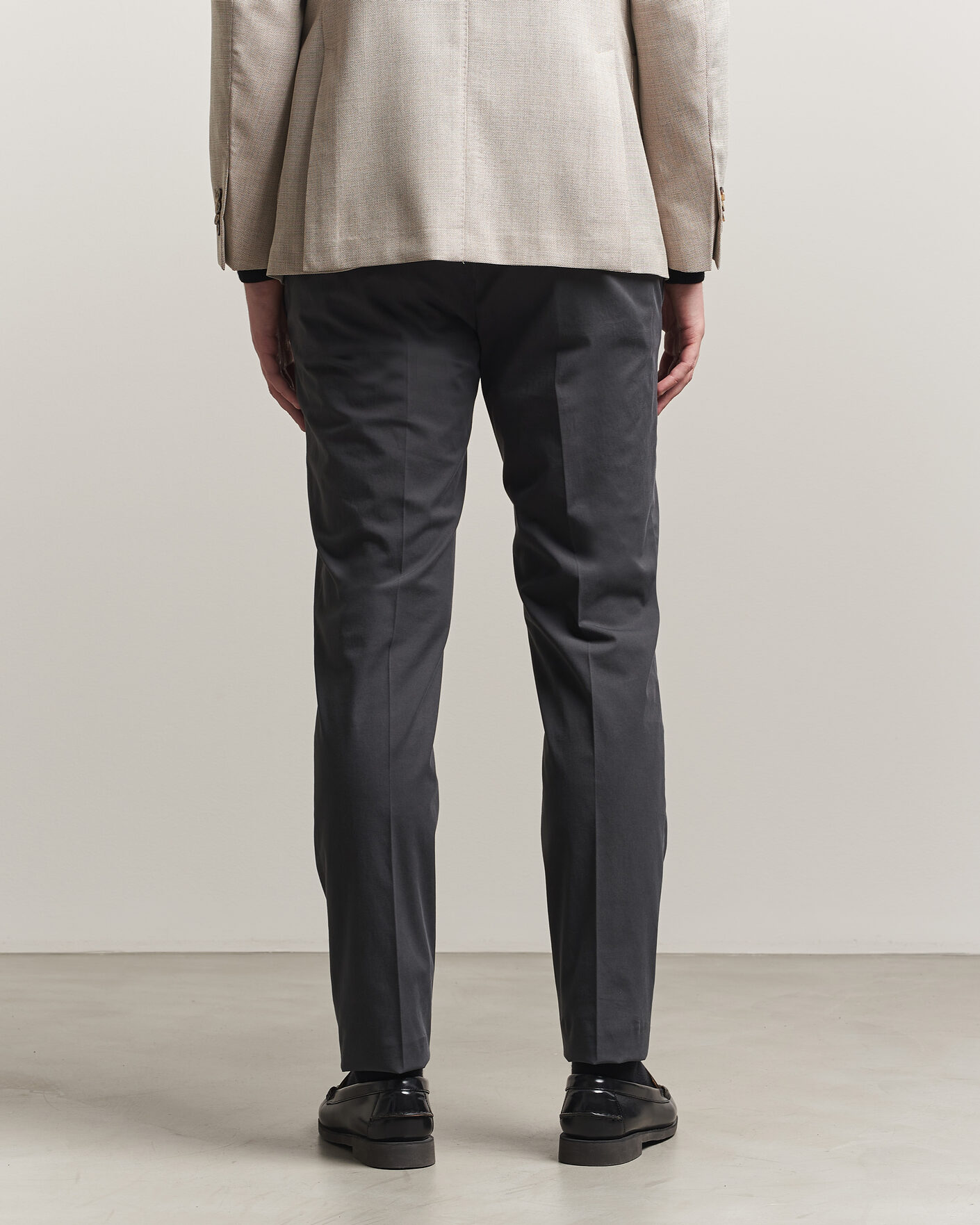 Hombres | Pantalones | Incotex | Slim Fit Comfort Chinos Dark Grey