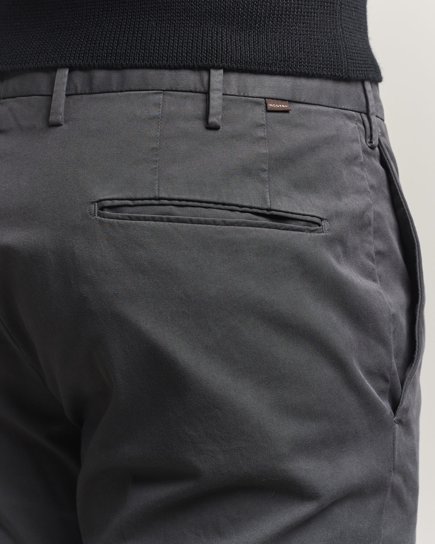 Hombres | Pantalones | Incotex | Slim Fit Comfort Chinos Dark Grey