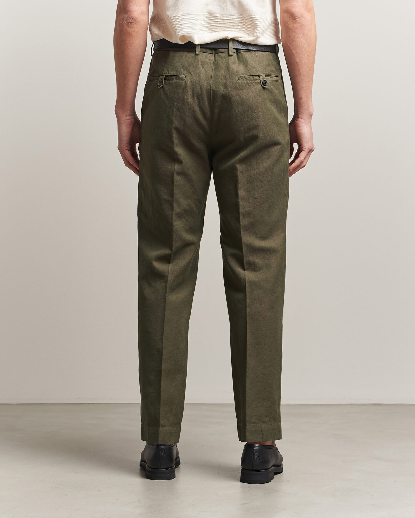 Hombres | Pantalones | Incotex | Regular Fit Cotton/Linen Drill Trousers Military