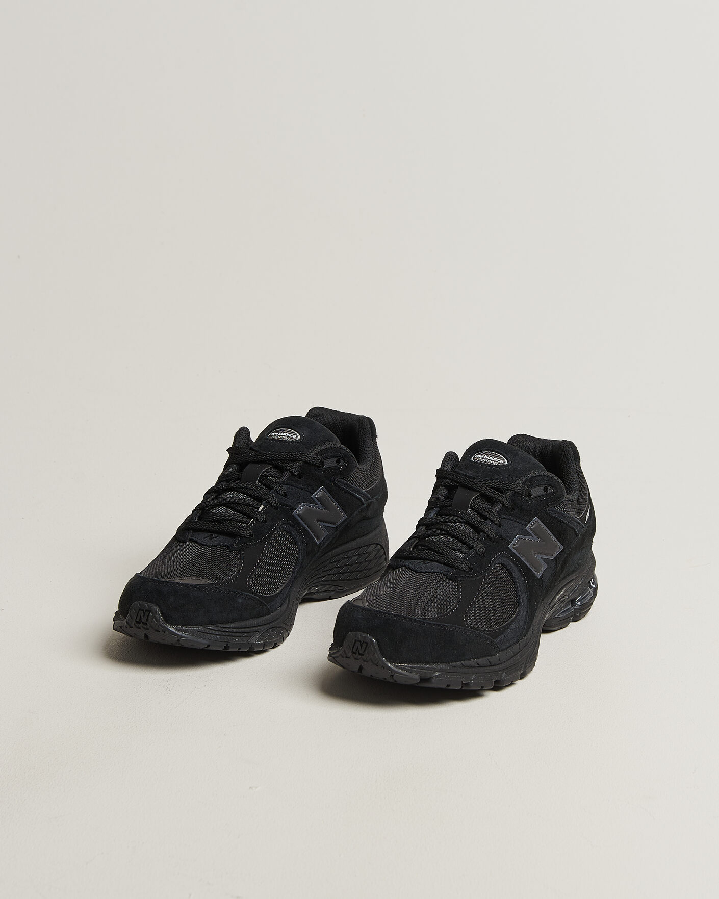 Hombres | Zapatillas | New Balance | 2002R Sneakers All Black
