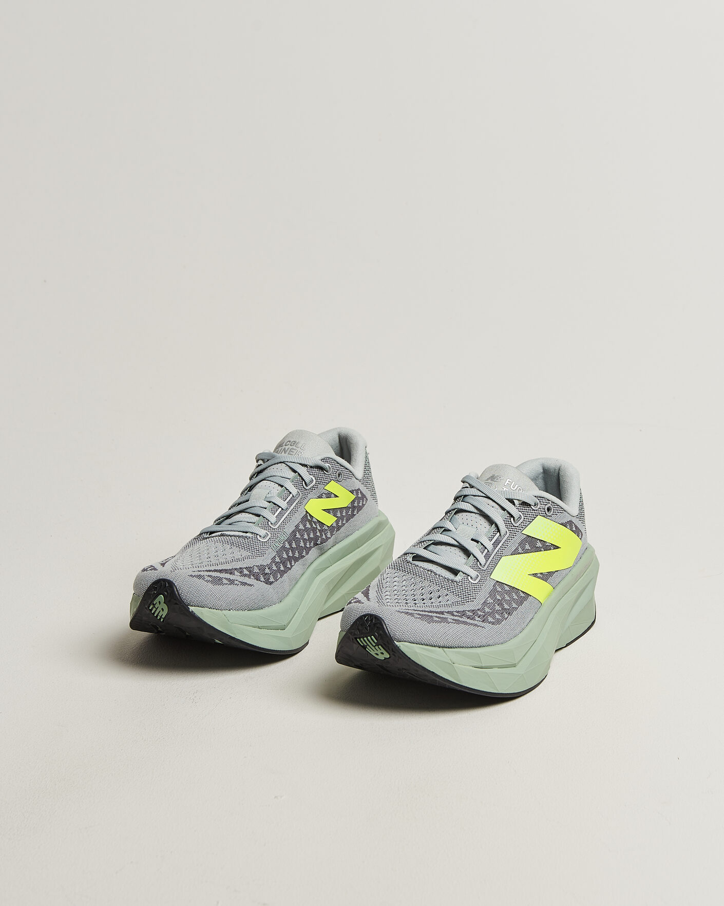 Hombres | Zapatillas de correr | New Balance Running | FuelCell Supercomp Trainer v3 Mosaic Green