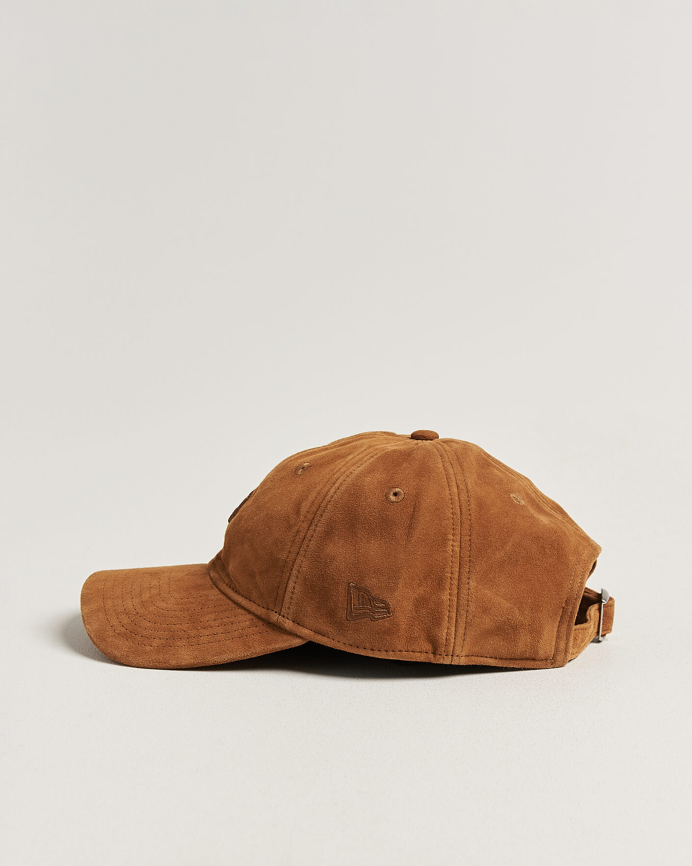 Hombres | Sombreros y gorras | New Era | 9Twenty Suede New York Yankees Cap Brown
