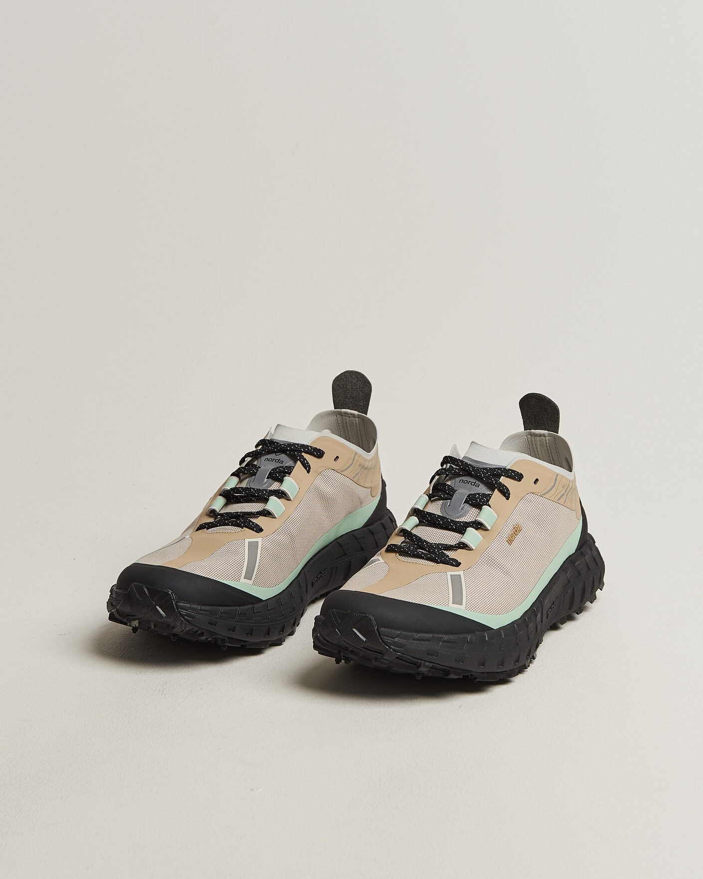 Hombres | Zapatillas de trail | Norda | 001 Running Sneakers Astral