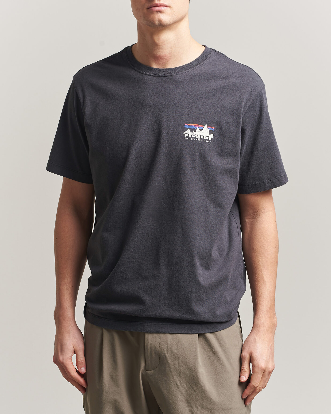 Hombres | Camisetas | Patagonia | 73 Skyline Logo T-Shirt Ink Black