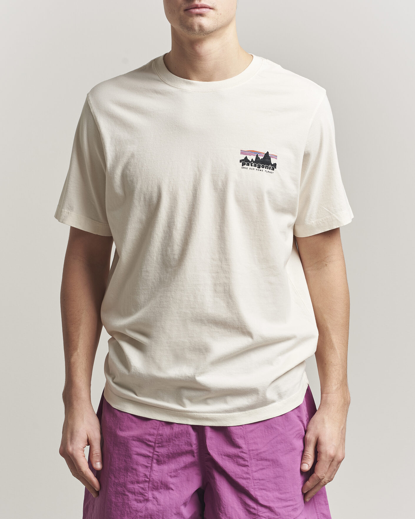 Hombres | Camisetas | Patagonia | 73 Skyline Logo T-Shirt Undyed Natural
