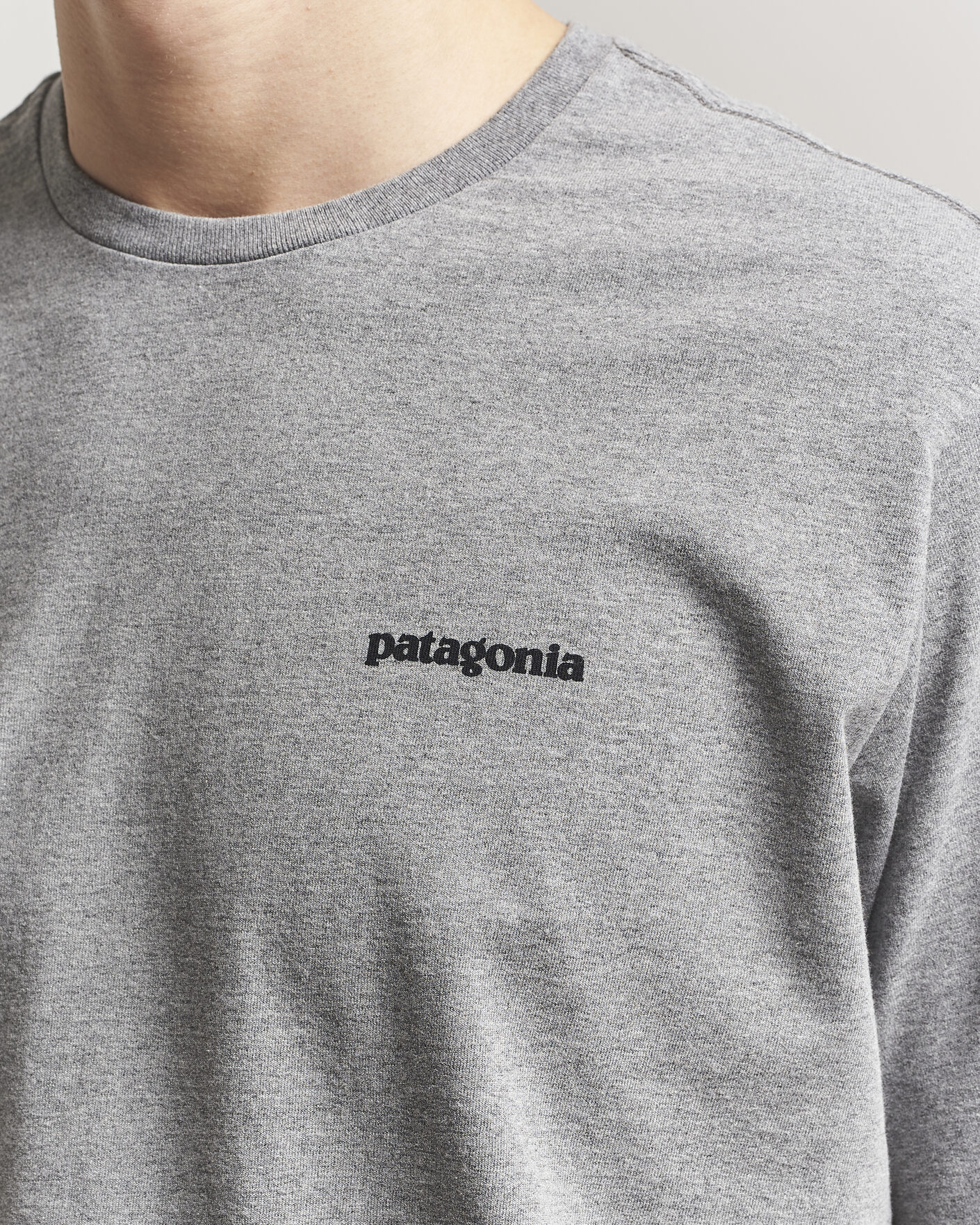 Hombres | Camisetas | Patagonia | P-6 Logo T-Shirt Gravel Heather