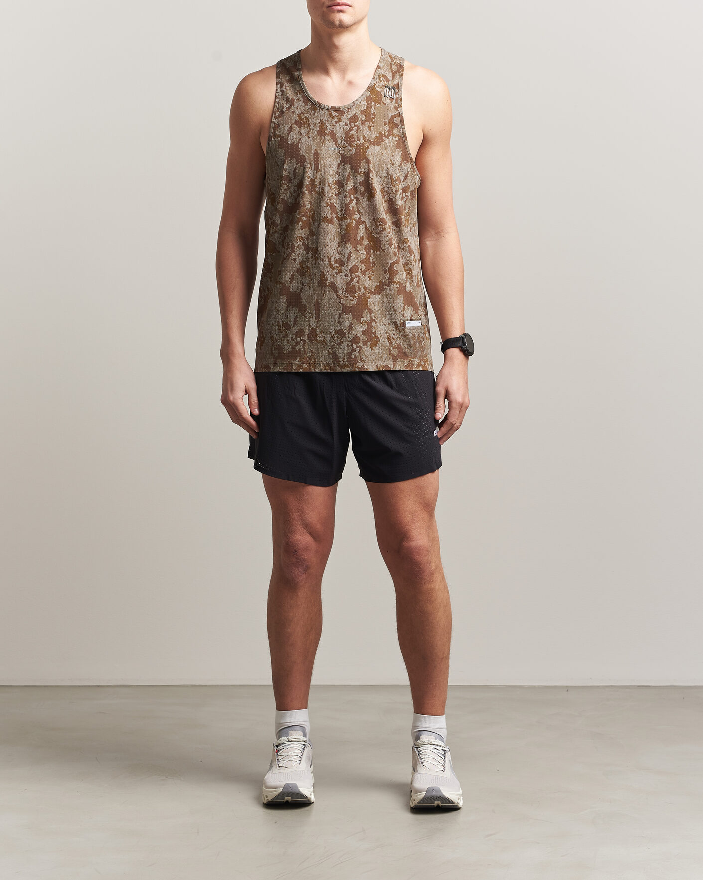 Hombres | Camisetas | Satisfy | Space-O Singlet Camo