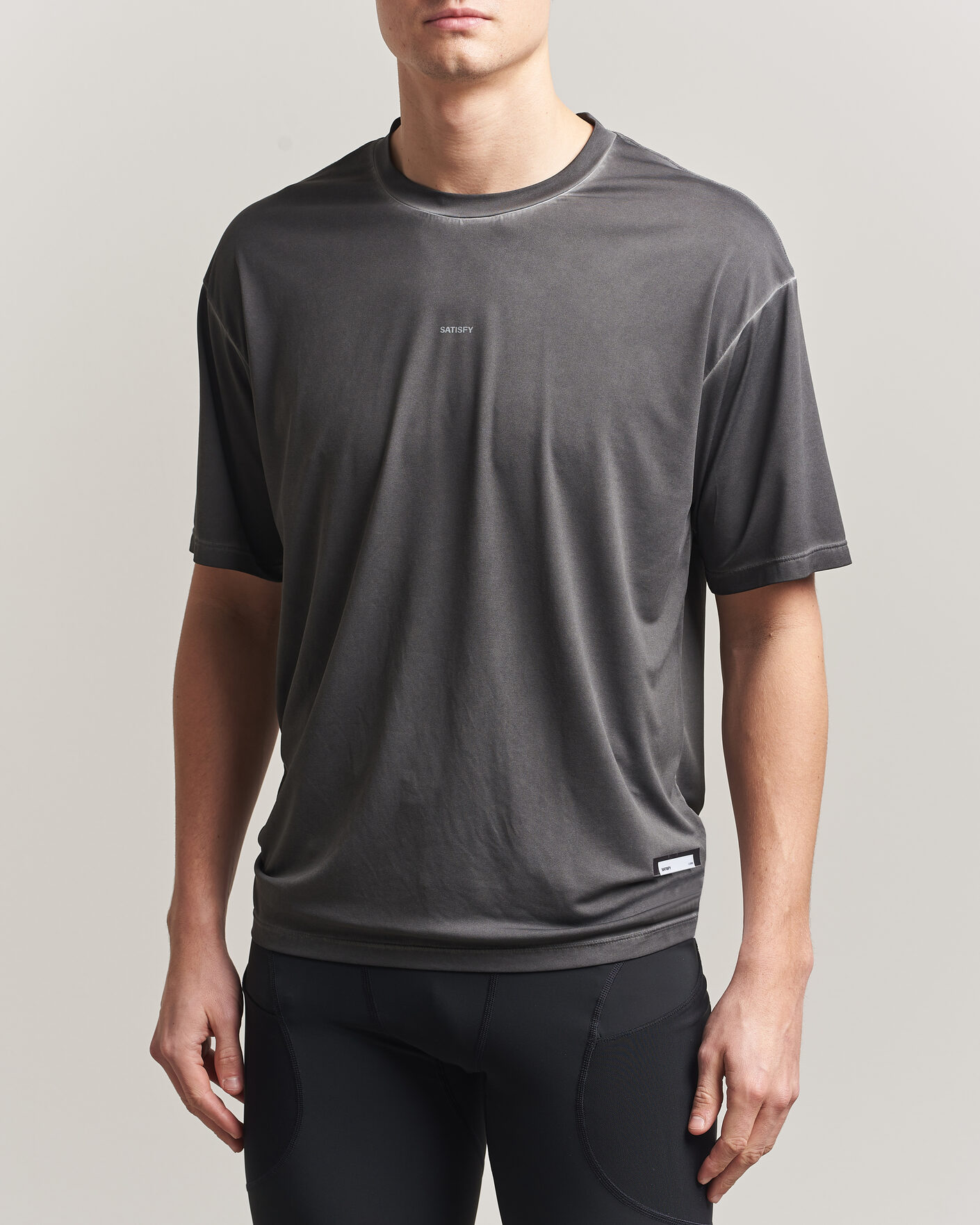 Hombres | Camisetas | Satisfy | AuraLite T-Shirt Pigment Black