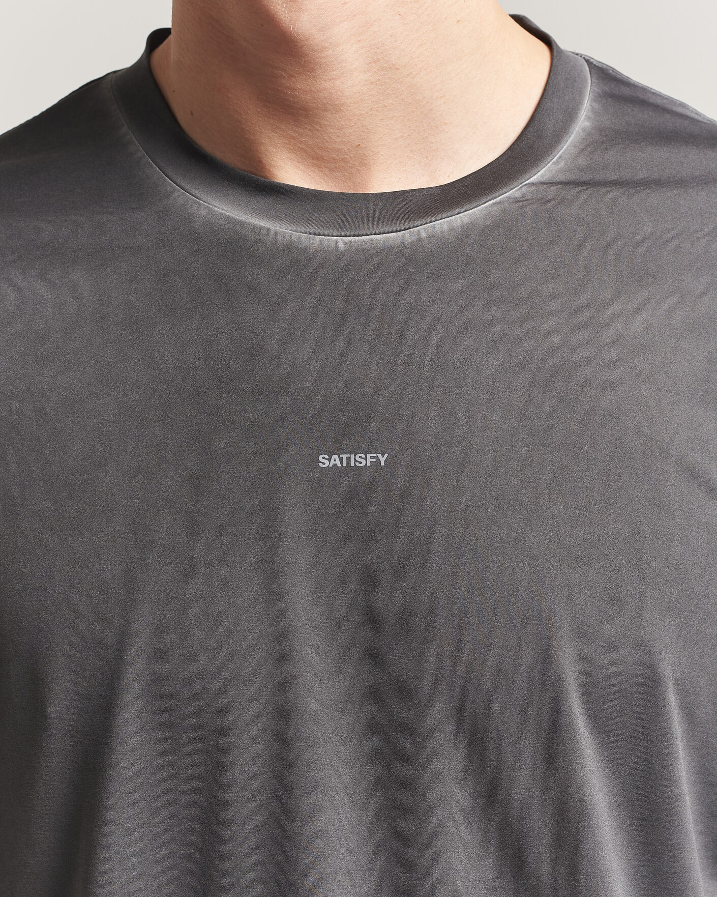 Hombres | Camisetas | Satisfy | AuraLite T-Shirt Pigment Black