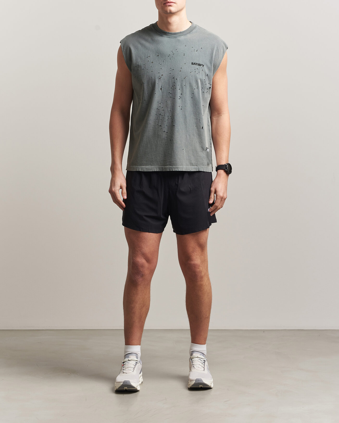 Hombres | Camisetas | Satisfy | MothTech Muscle Tee Faded Black