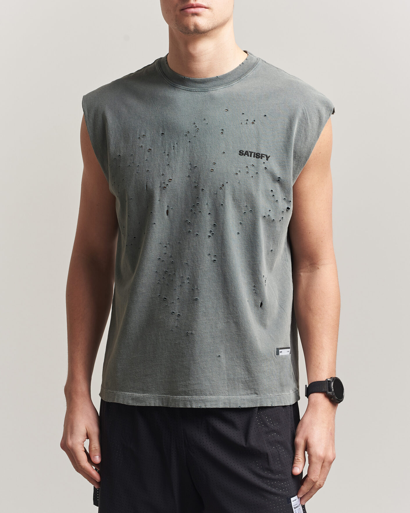 Hombres | Camisetas | Satisfy | MothTech Muscle Tee Faded Black