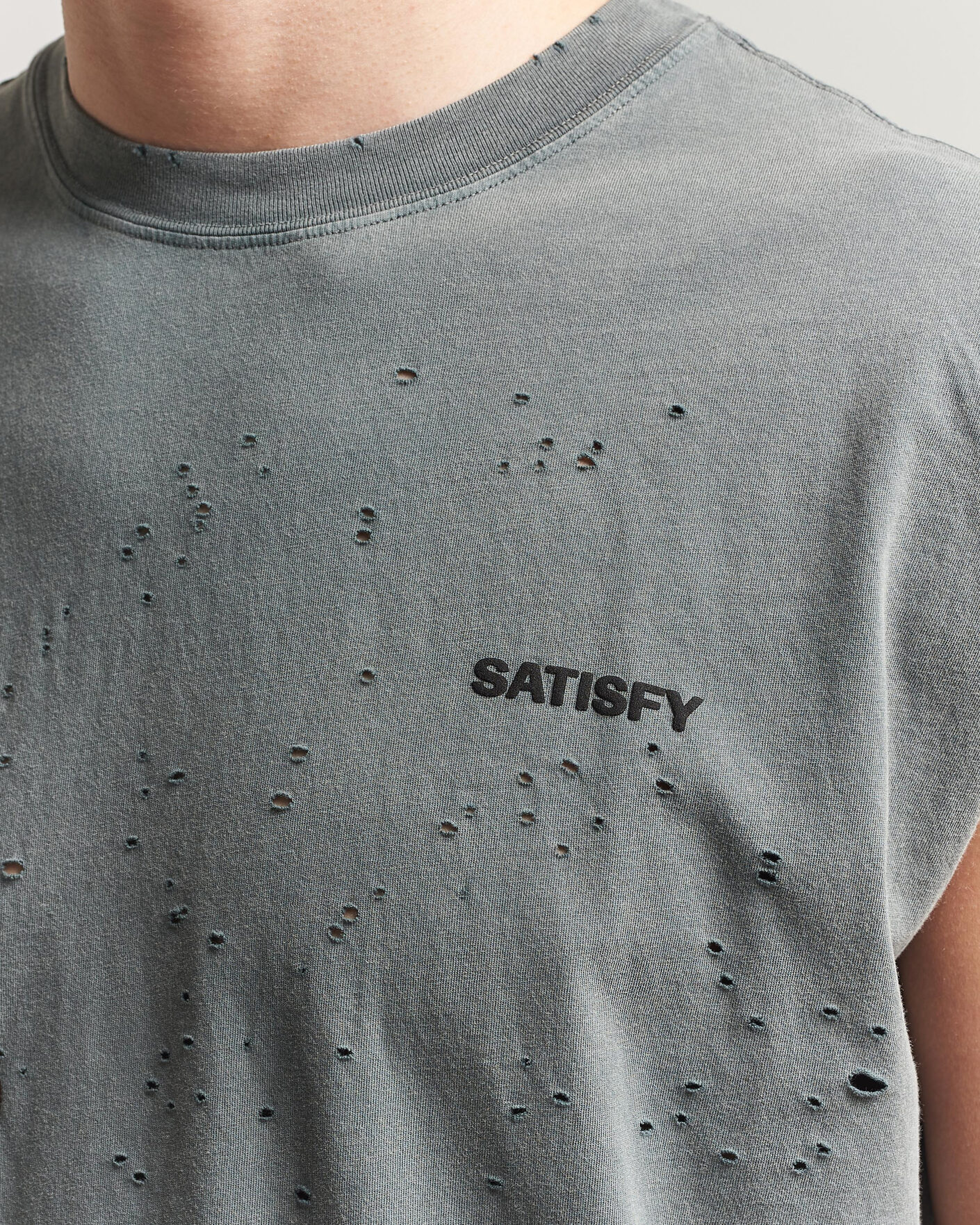 Hombres | Camisetas | Satisfy | MothTech Muscle Tee Faded Black