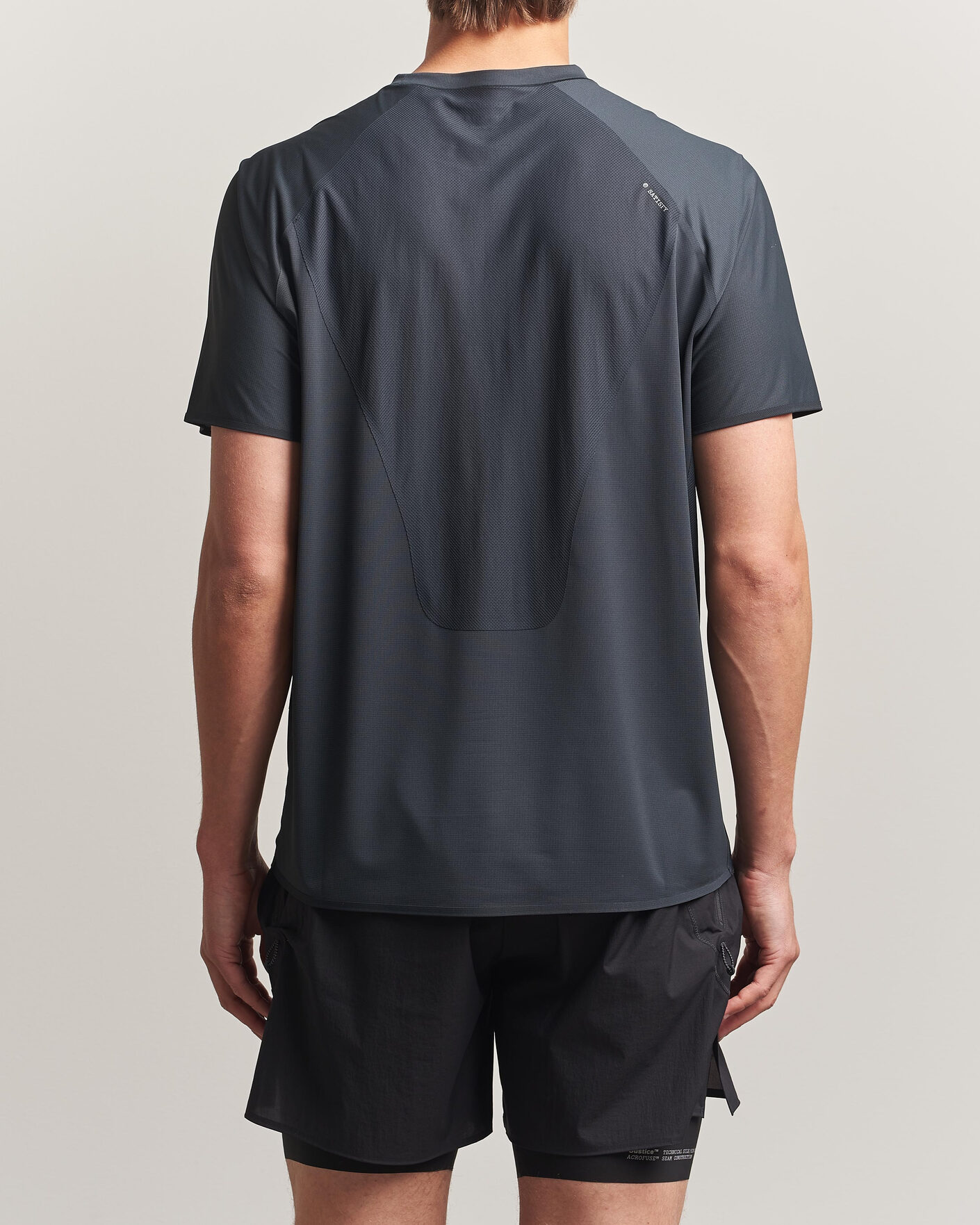 Hombres | Camisetas | Satisfy | AuraLite UV T-Shirt Black